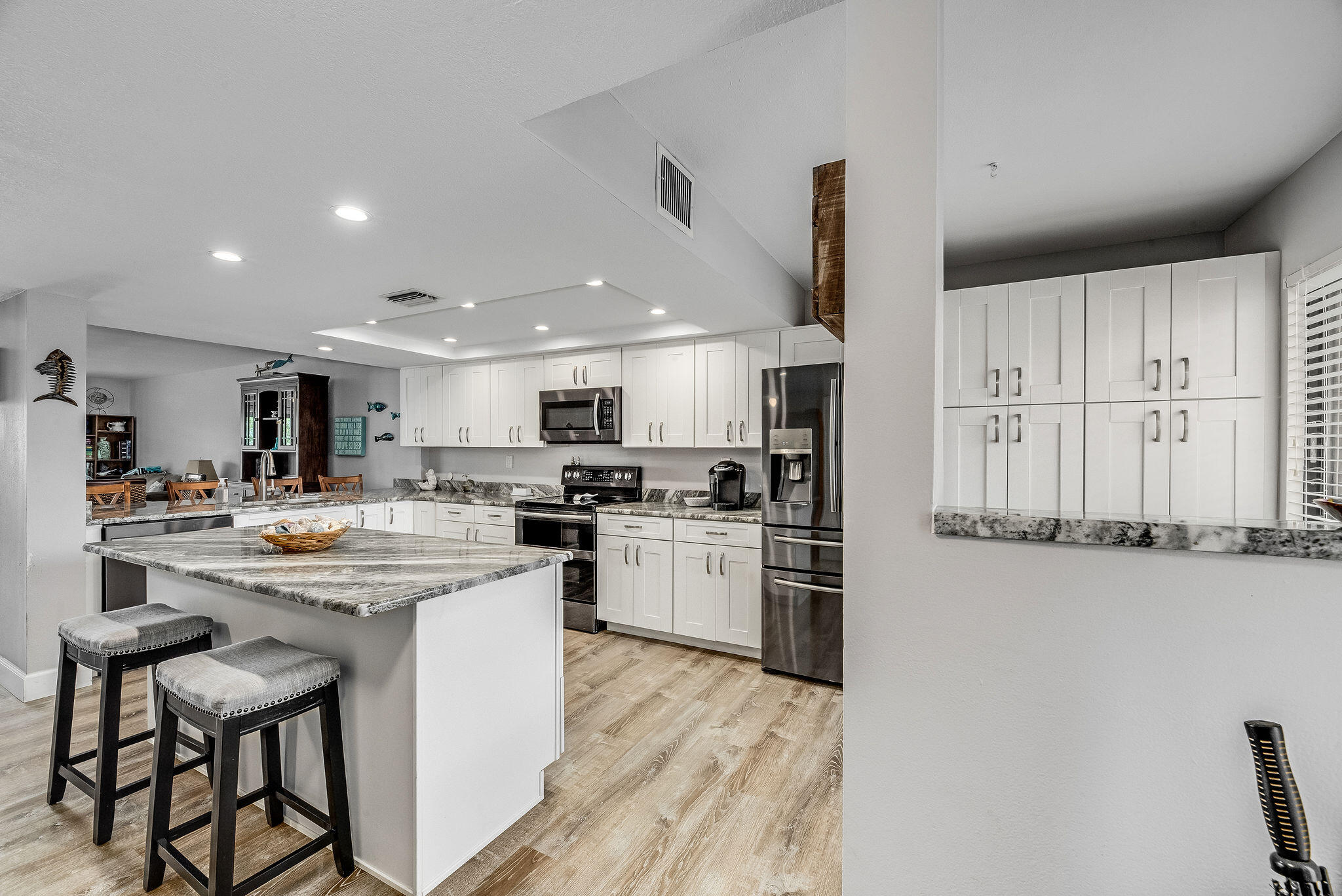 3220 River Villa, 121