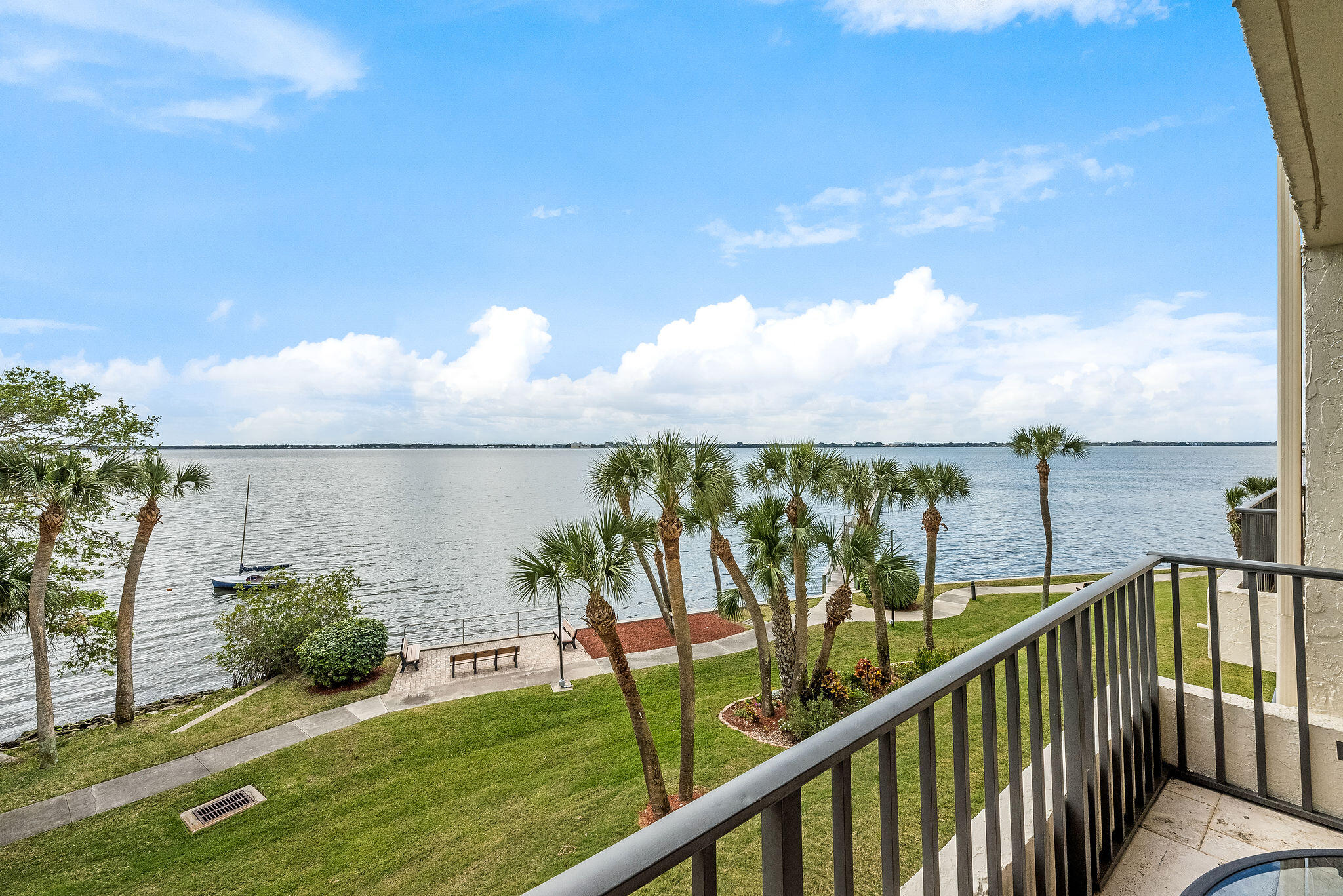 3220 River Villa, 121