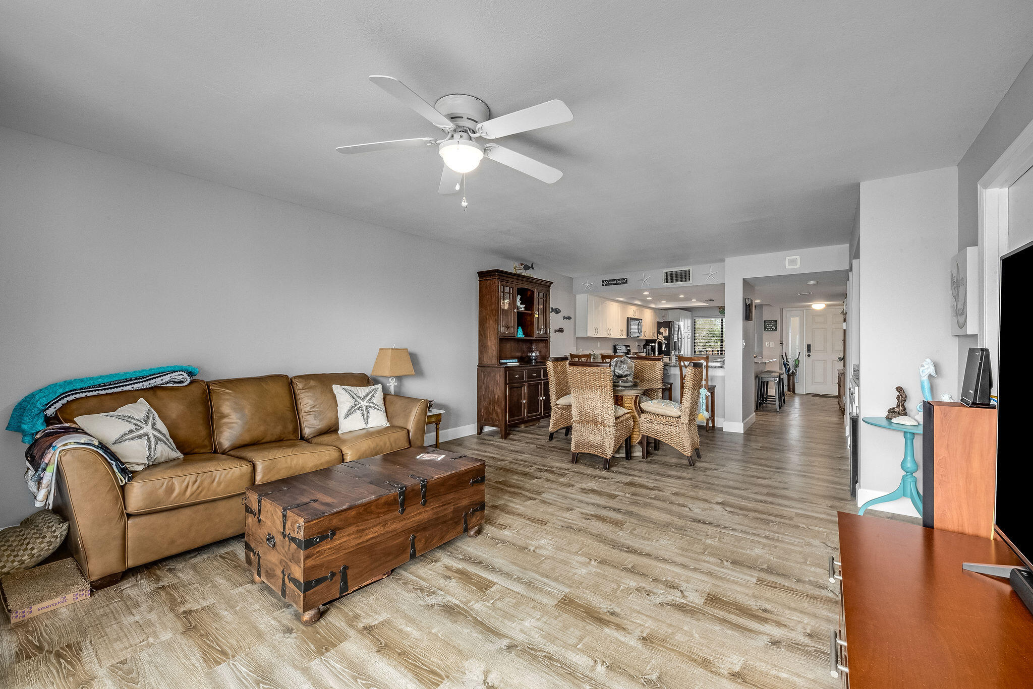 3220 River Villa, 121