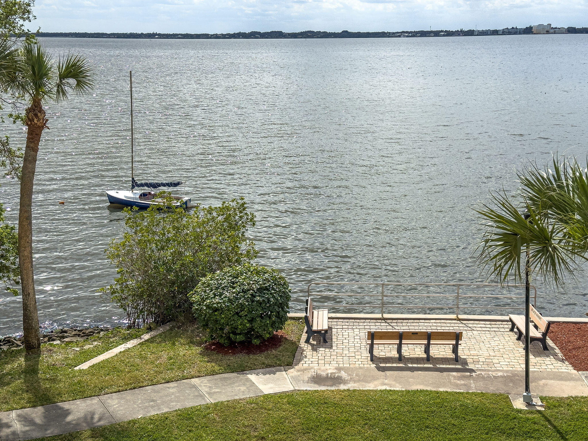 3220 River Villa, 121