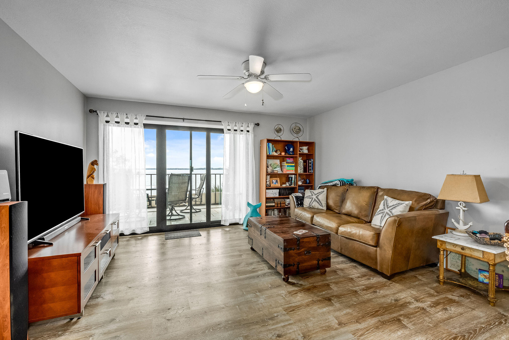 3220 River Villa, 121
