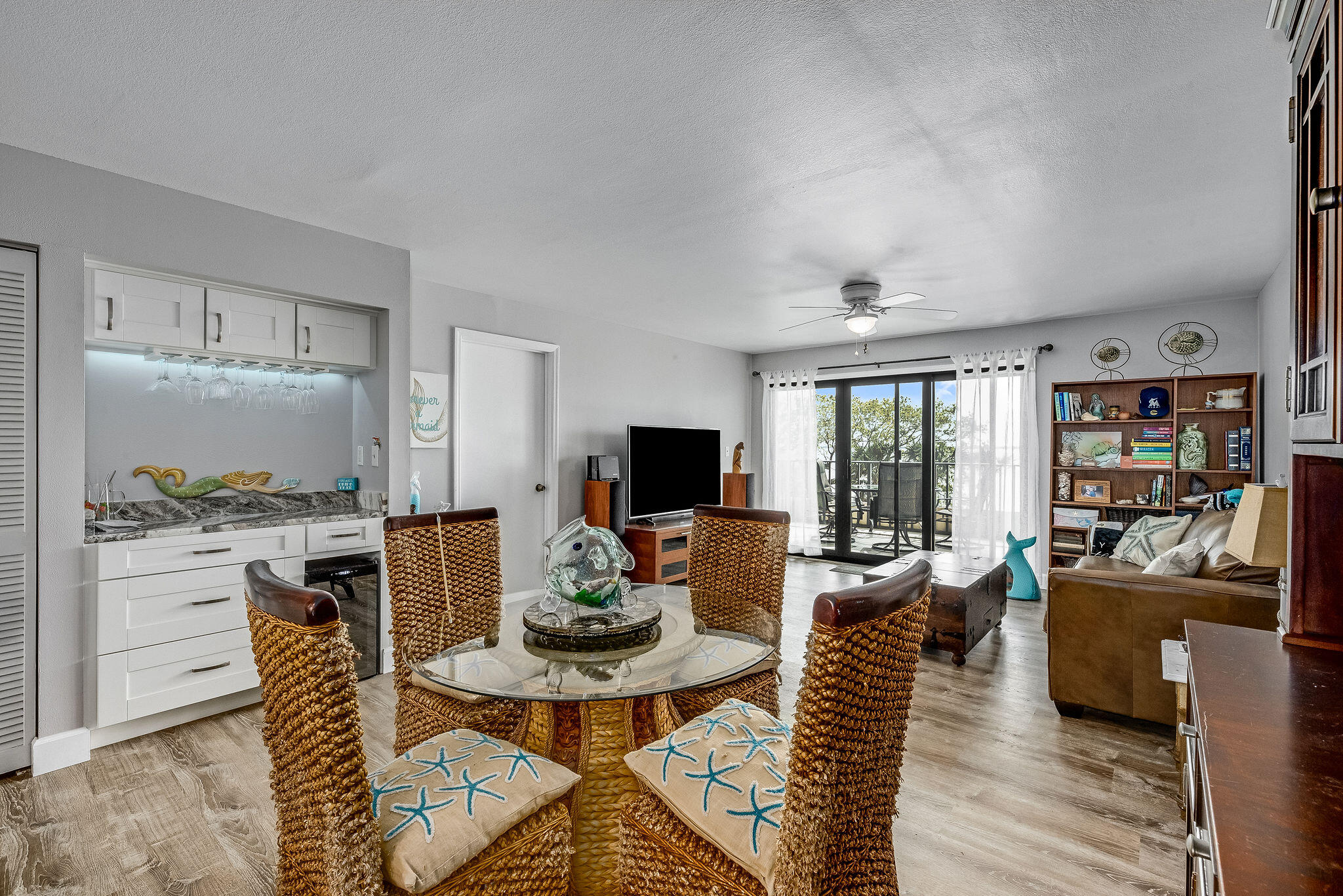3220 River Villa, 121
