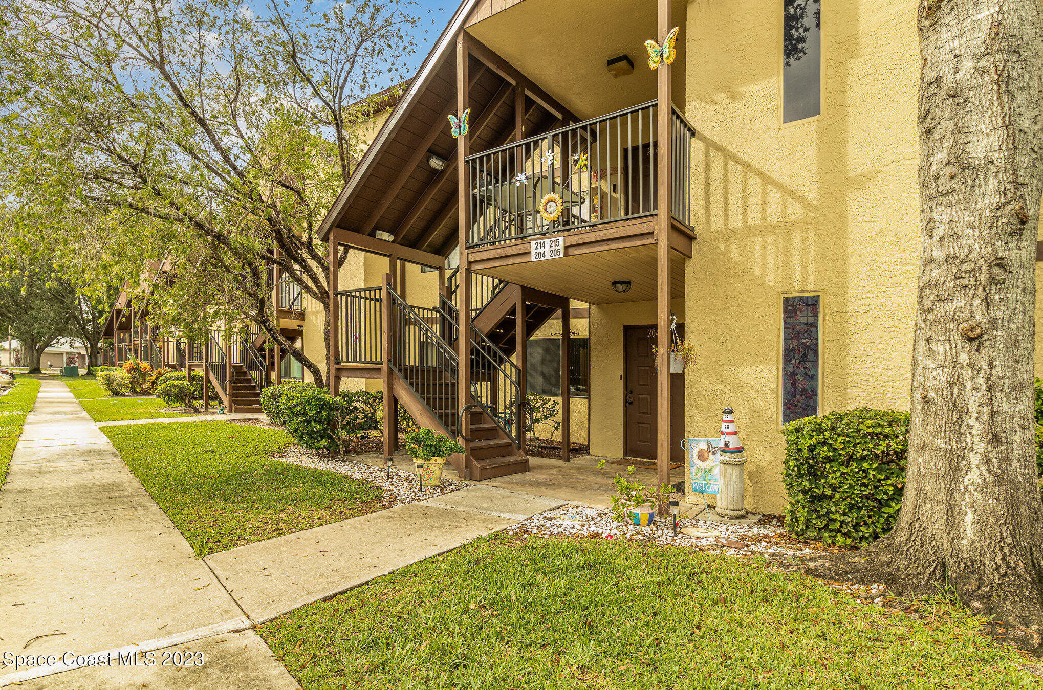 7817 Shadowood Drive, 204