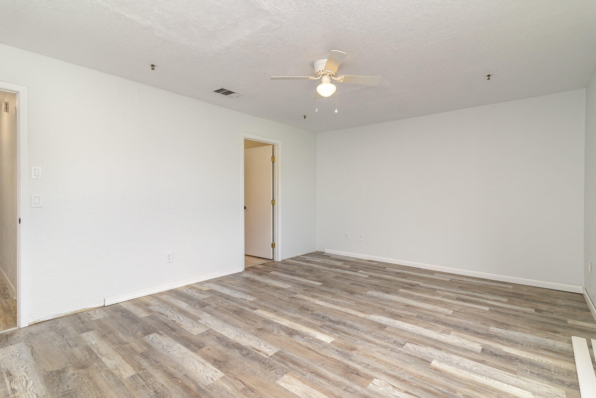 7817 Shadowood Drive, 204