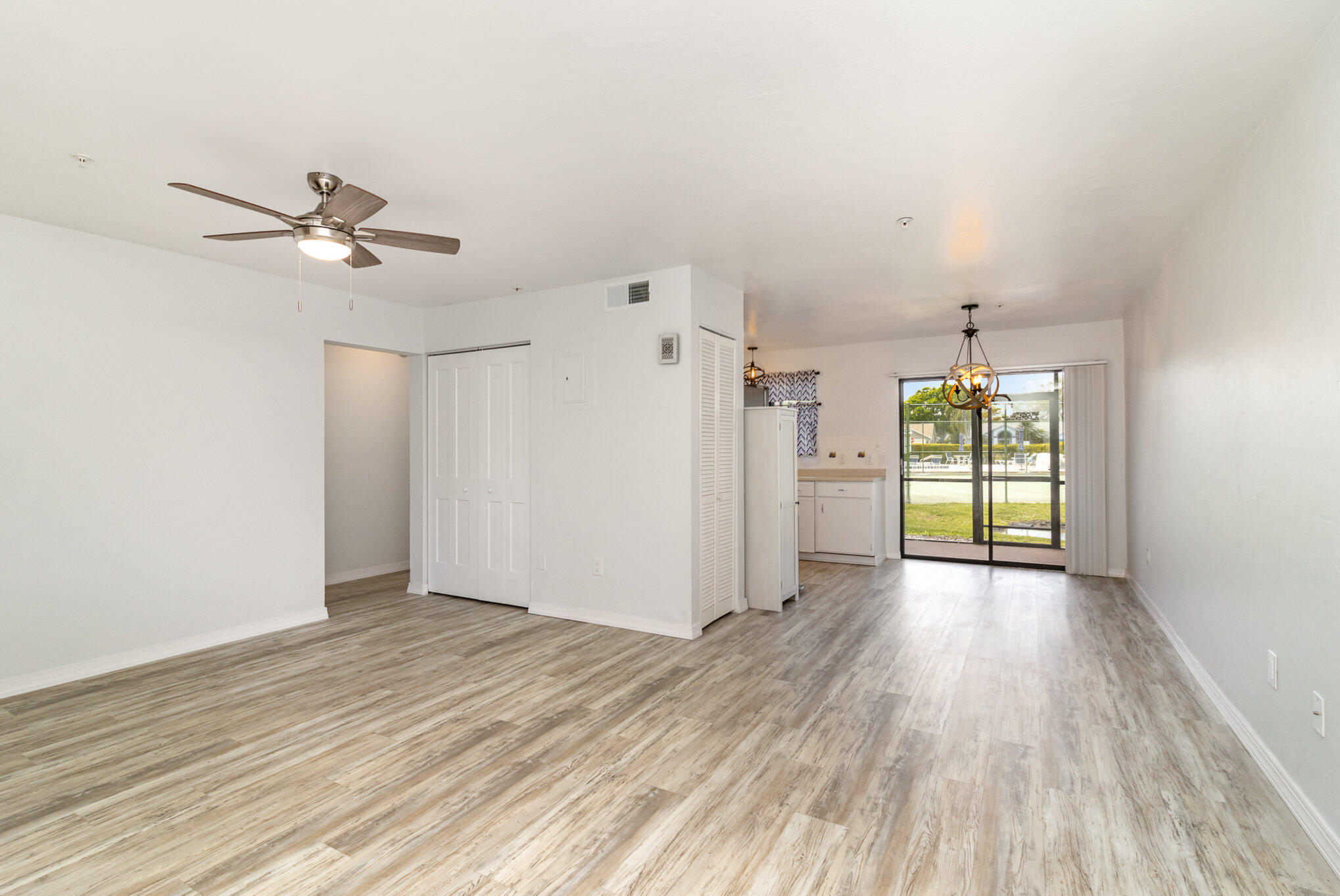 7817 Shadowood Drive, 204