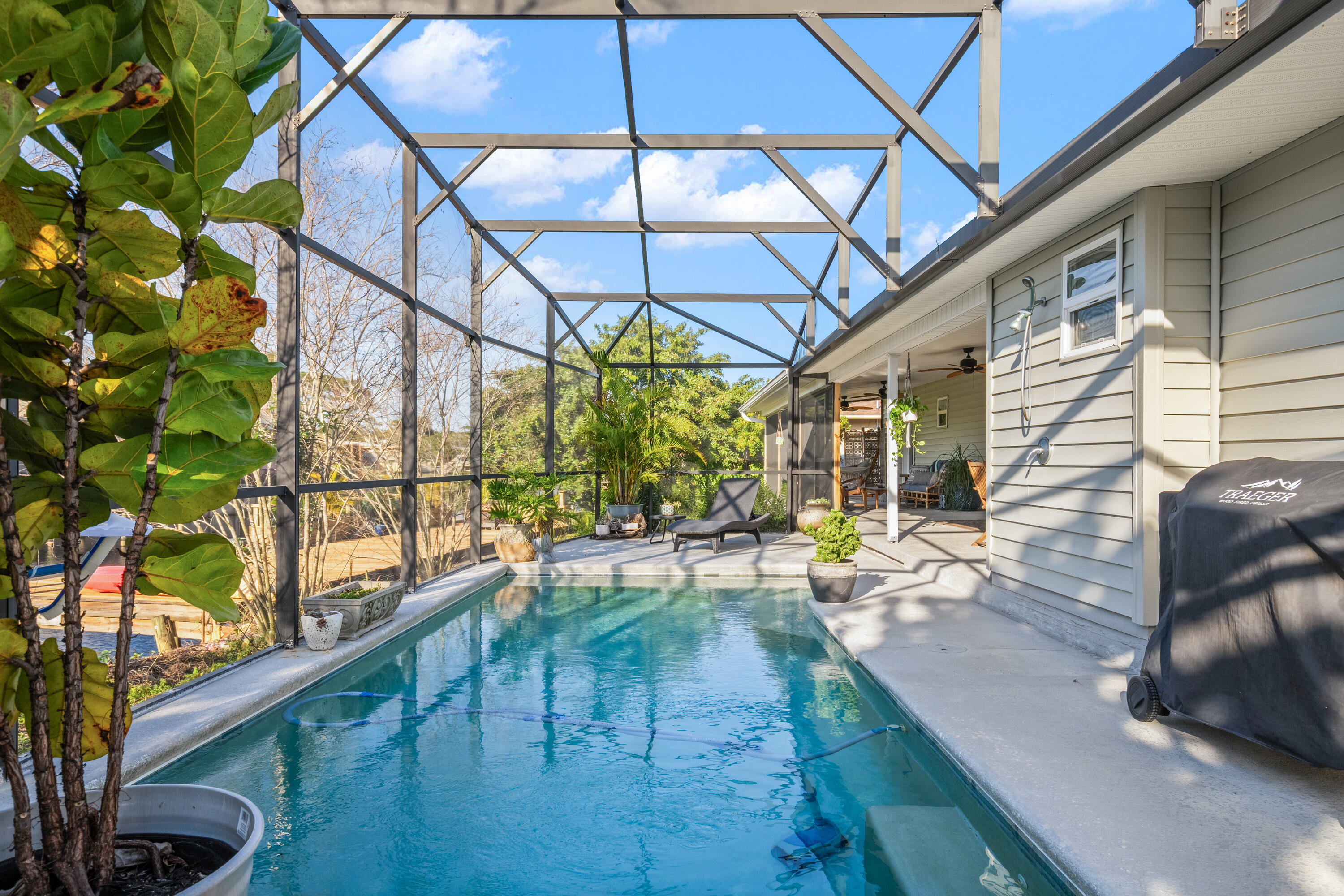 810 Cardinal Road