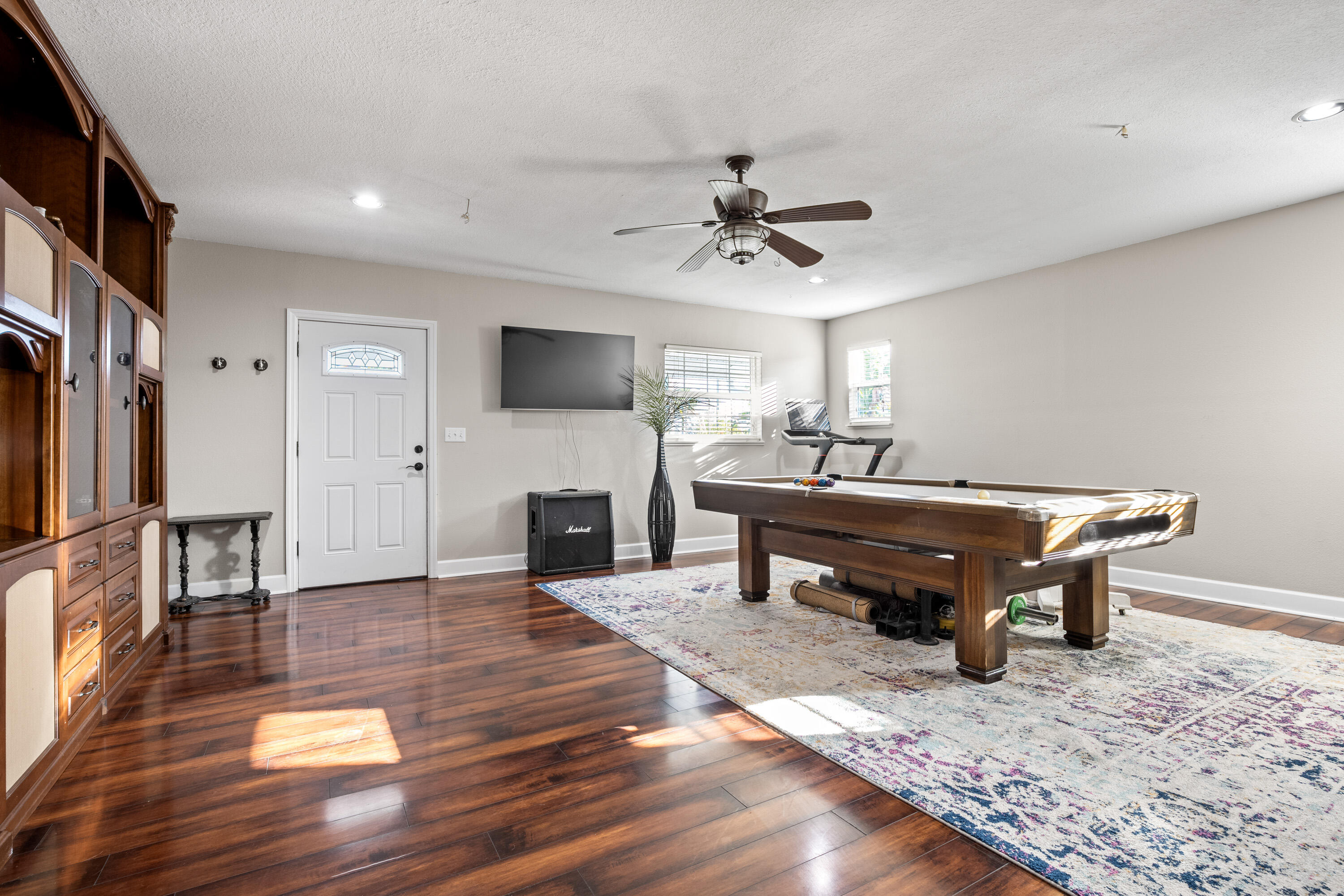 810 Cardinal Road