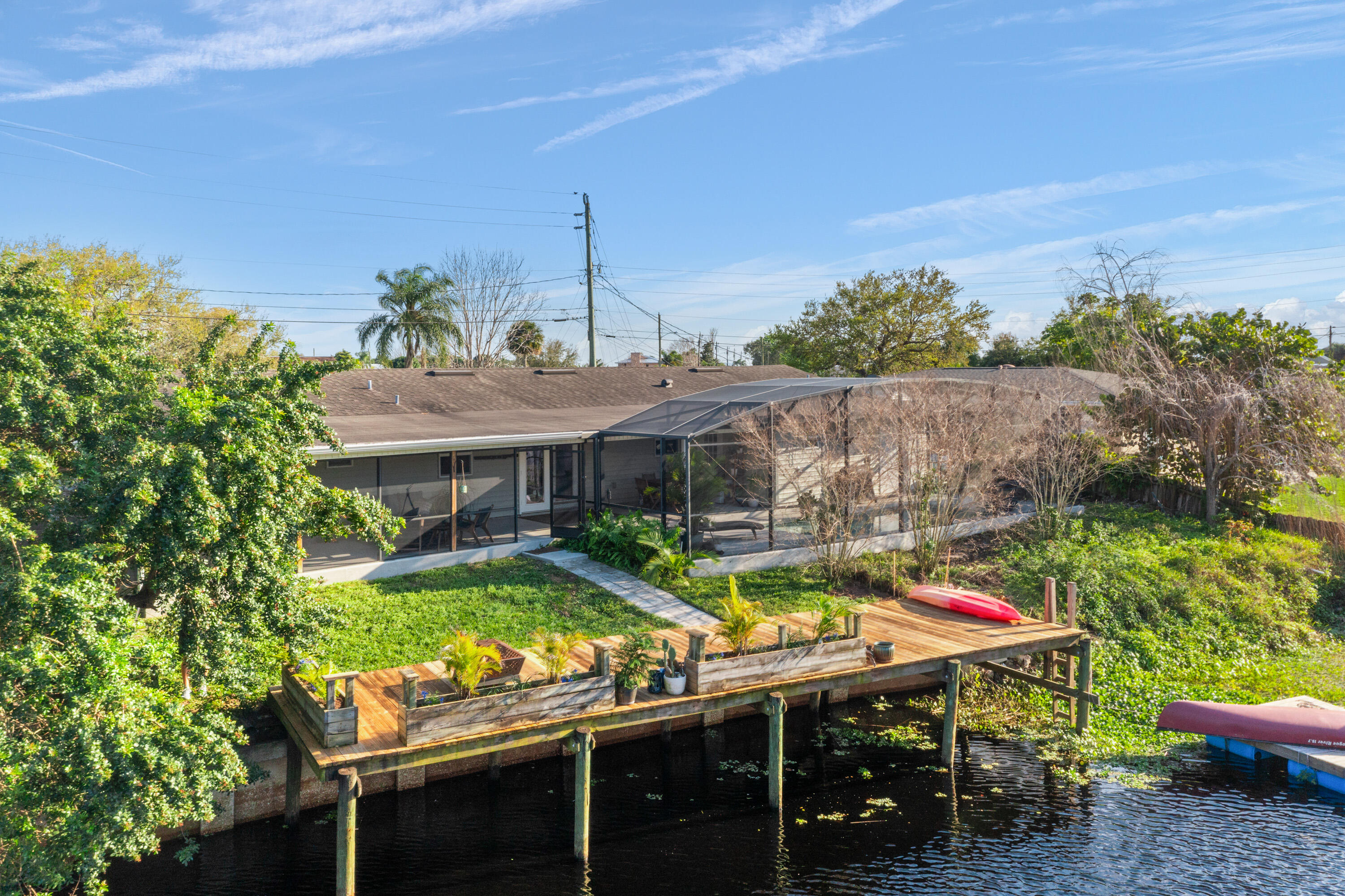 810 Cardinal Road