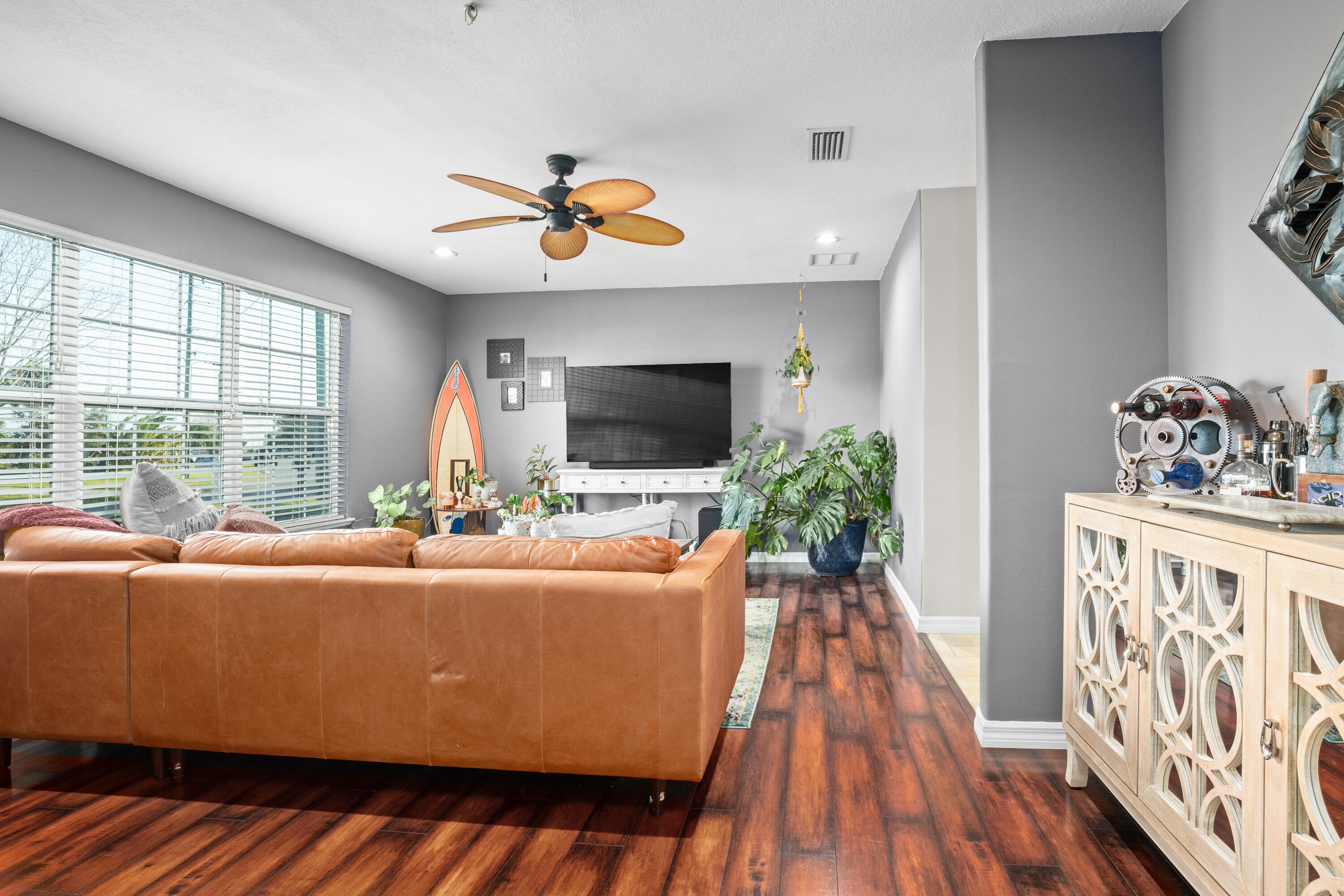 810 Cardinal Road