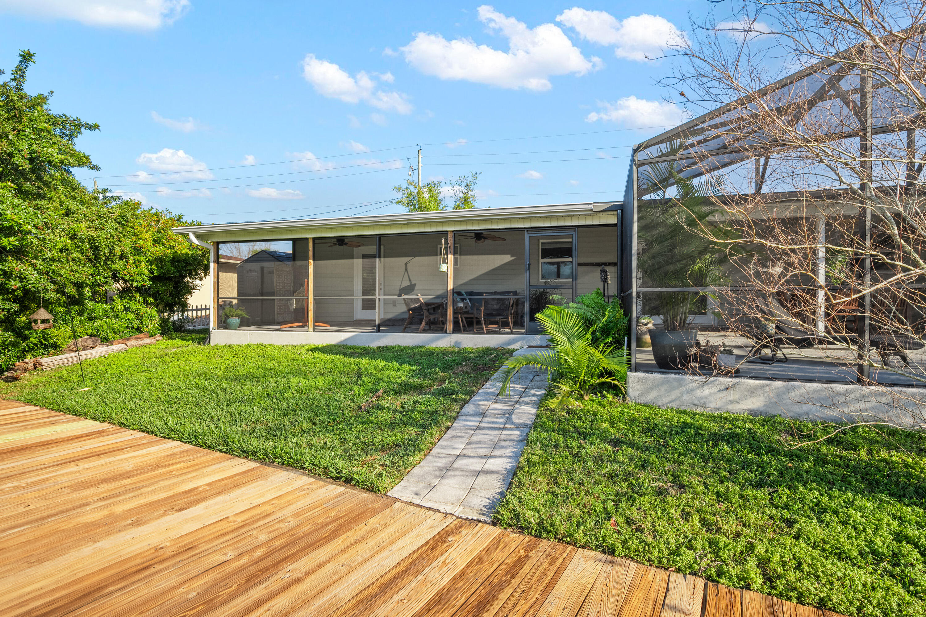810 Cardinal Road