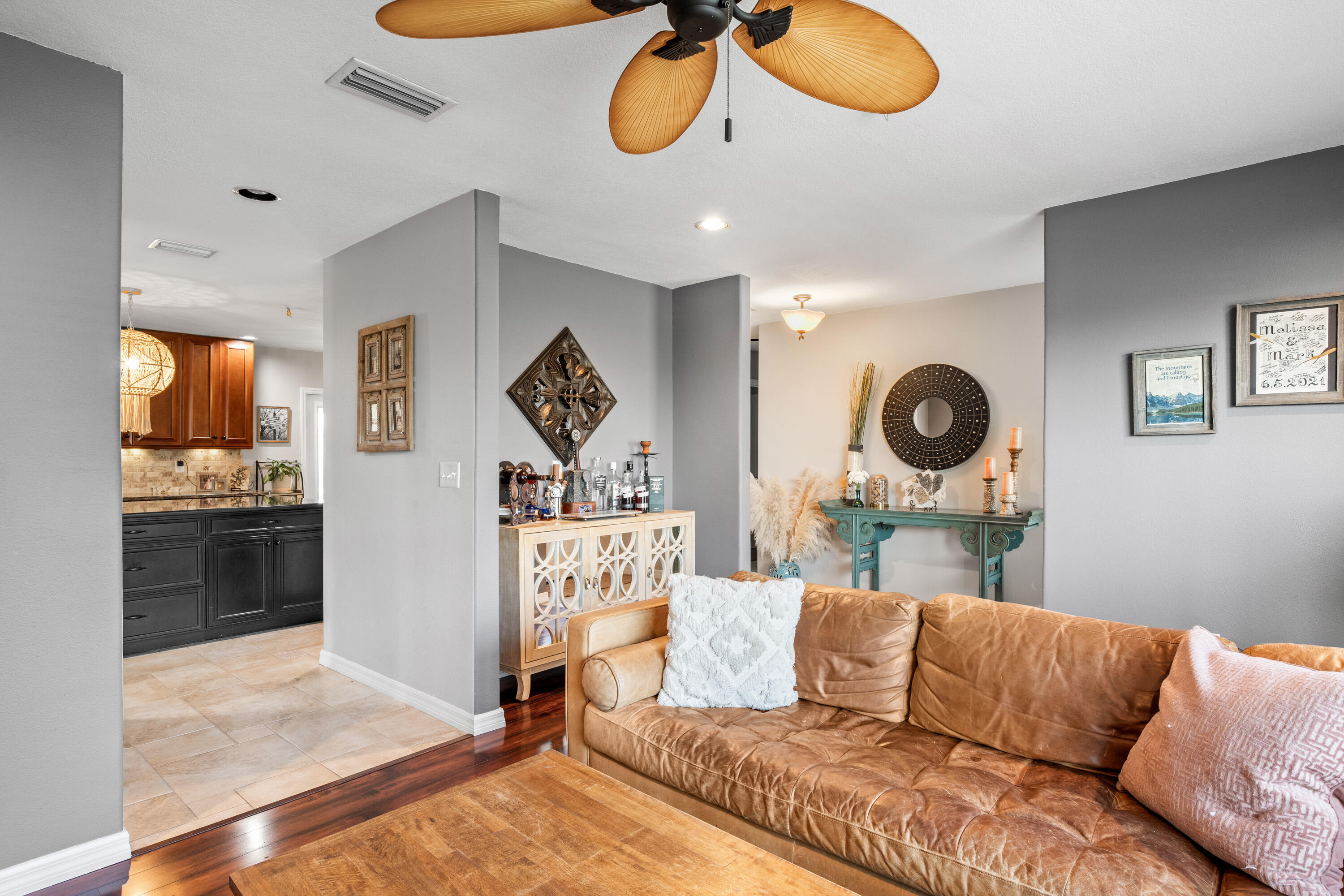 810 Cardinal Road