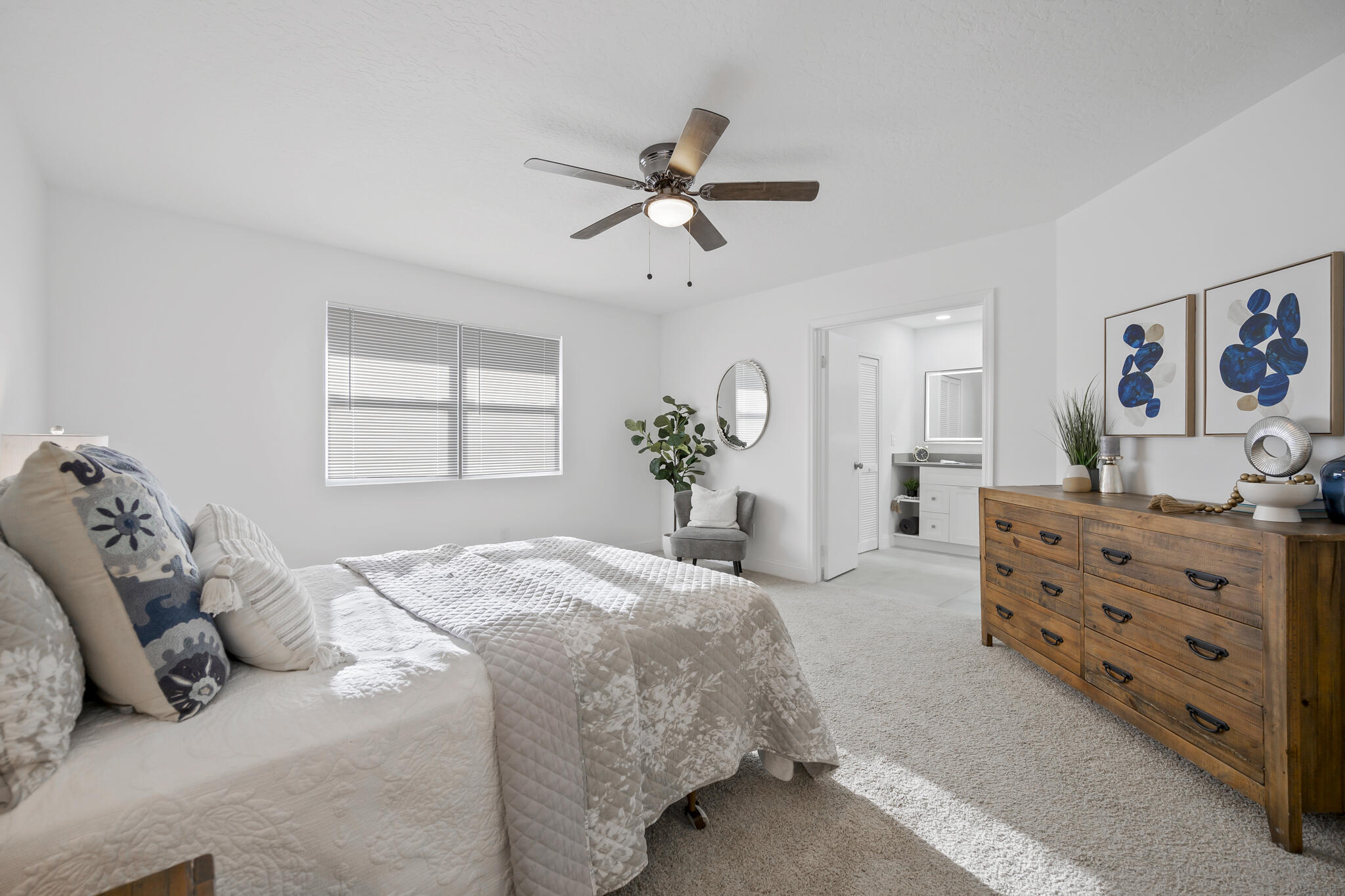 3215 Buckingham Lane