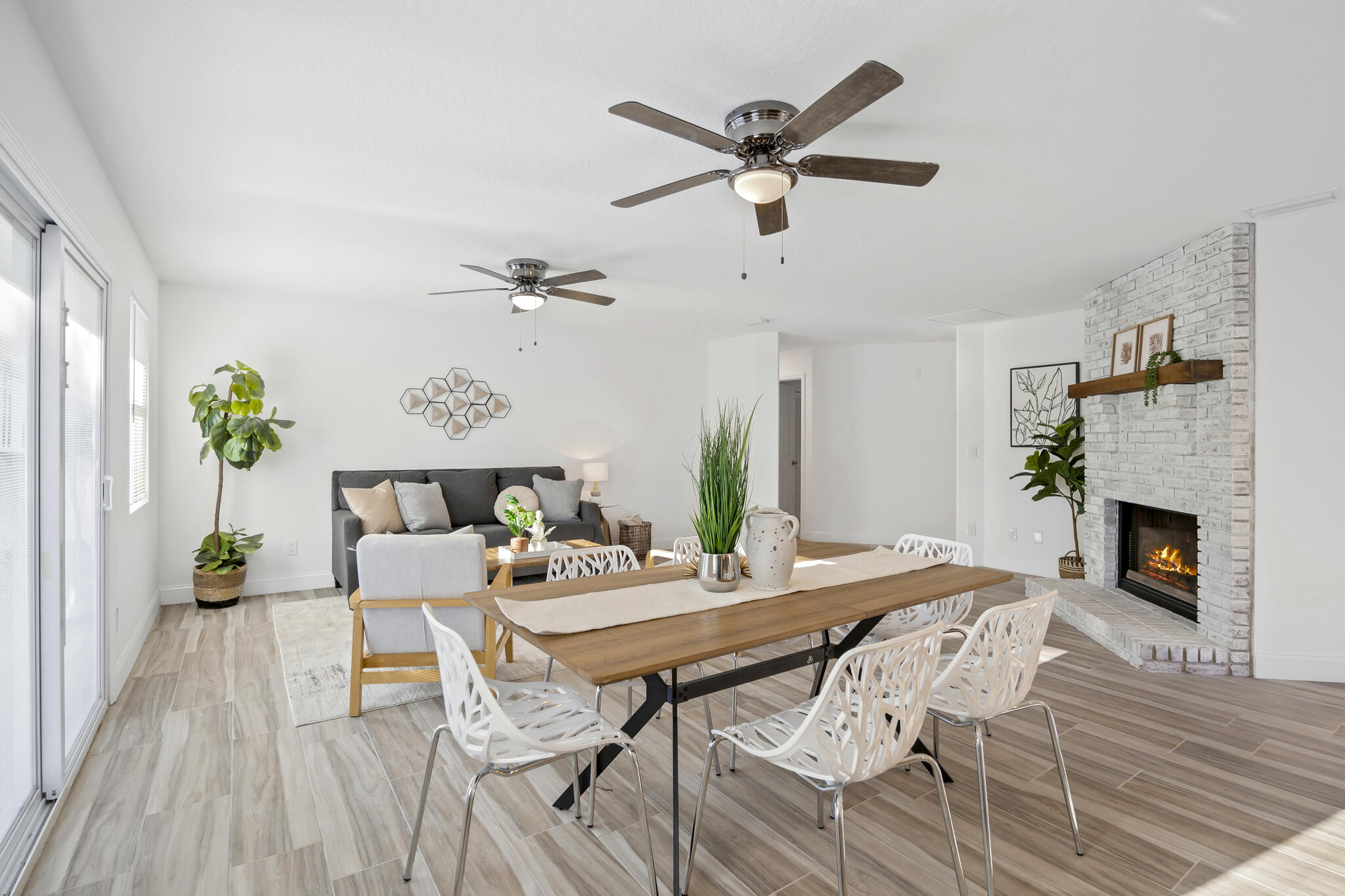3215 Buckingham Lane