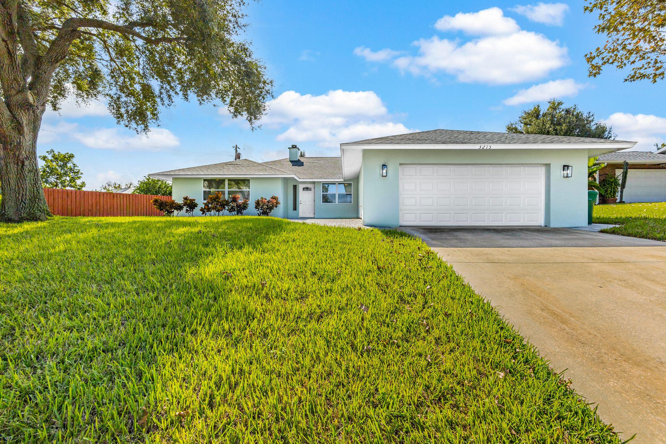 3215 Buckingham Lane