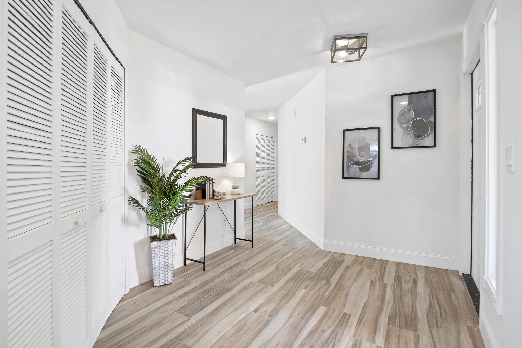3215 Buckingham Lane