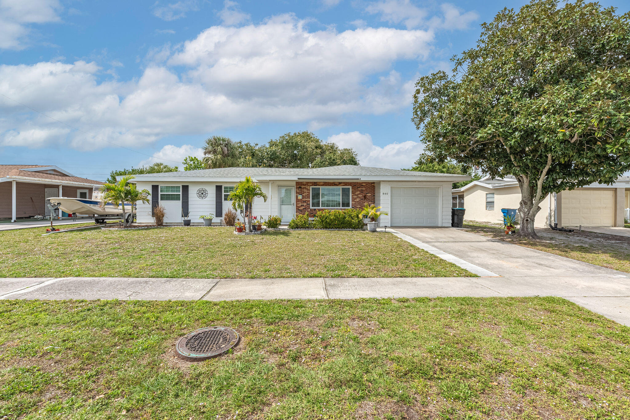 840 Bianca Drive NE