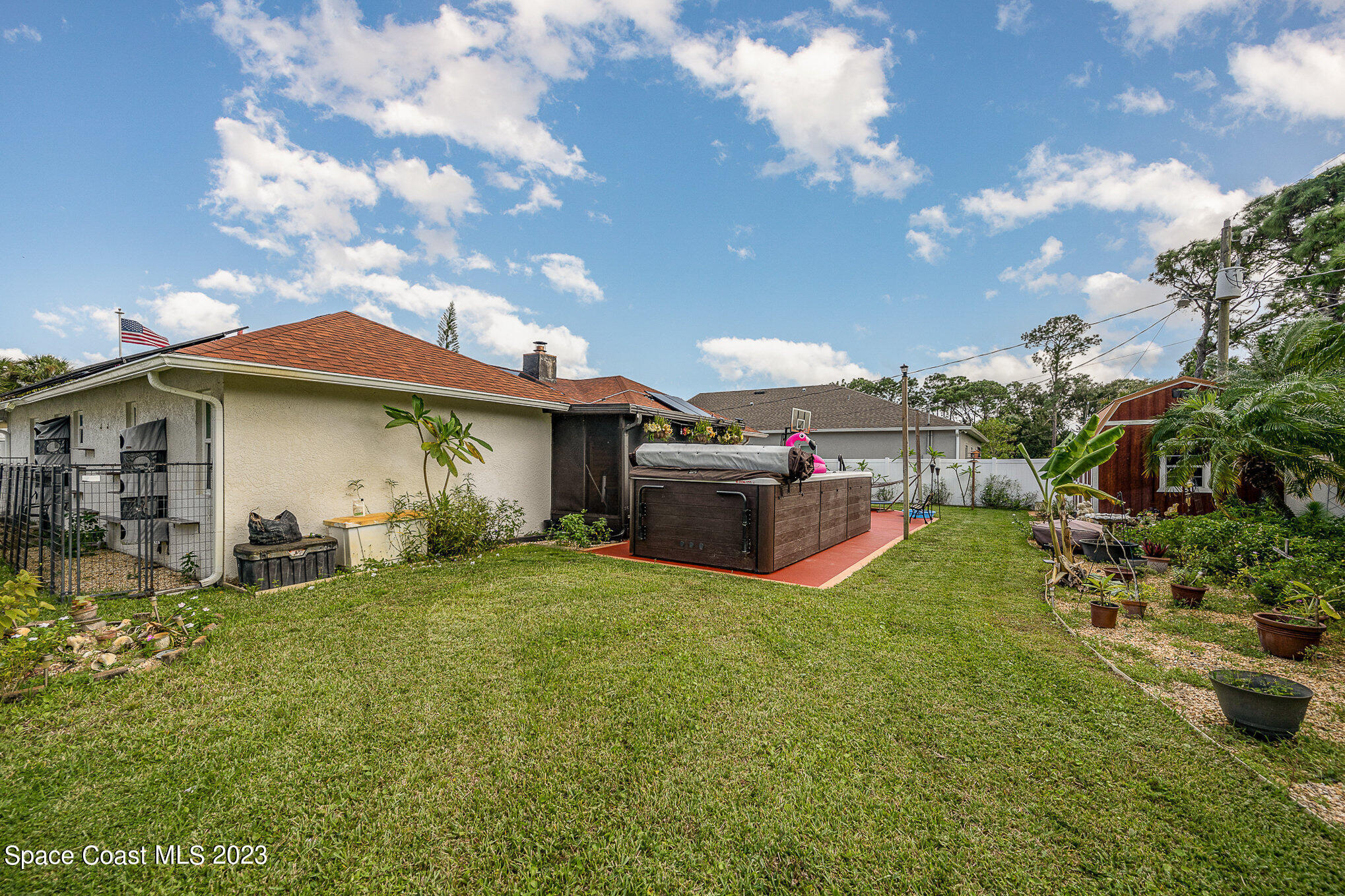 1368 Prospect Circle NE