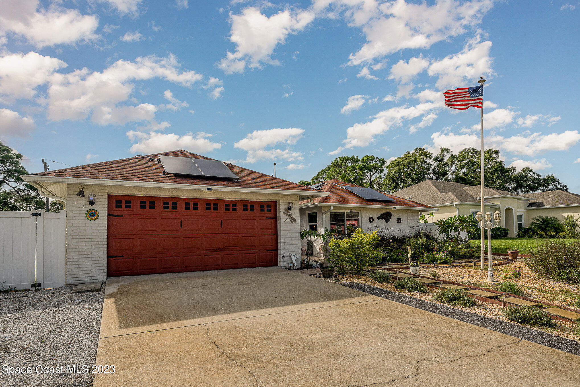 1368 Prospect Circle NE