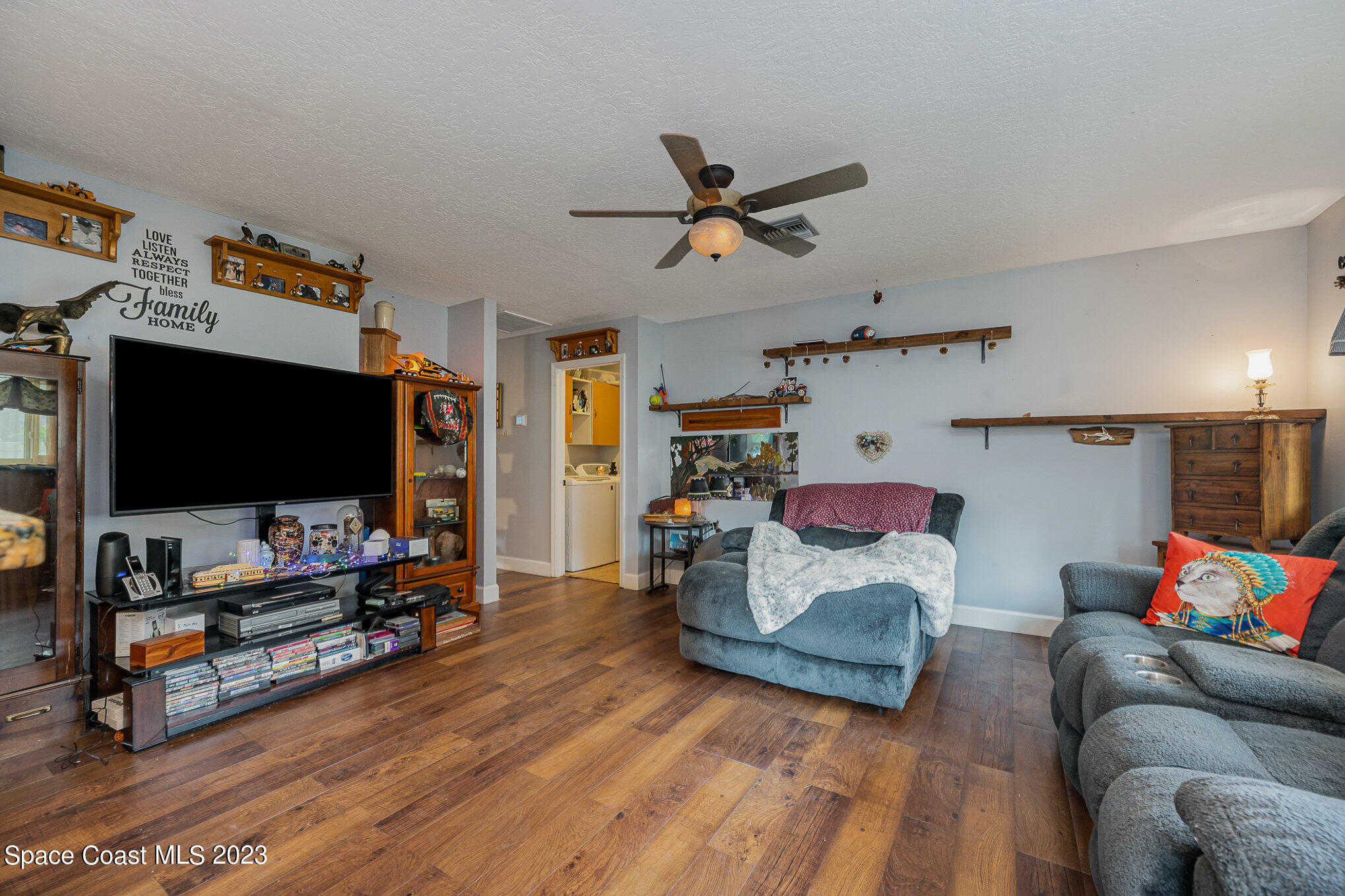 1368 Prospect Circle NE