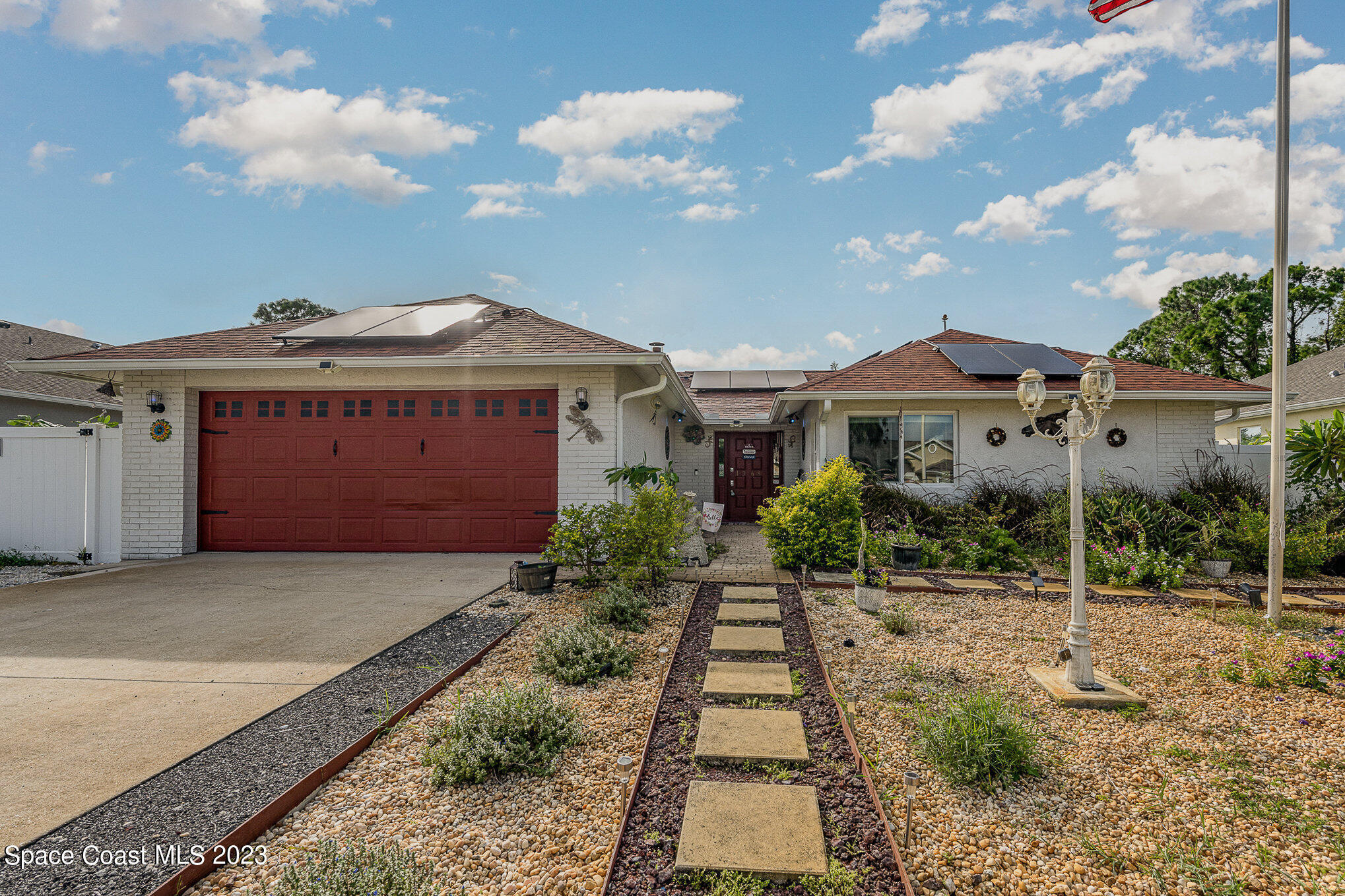 1368 Prospect Circle NE