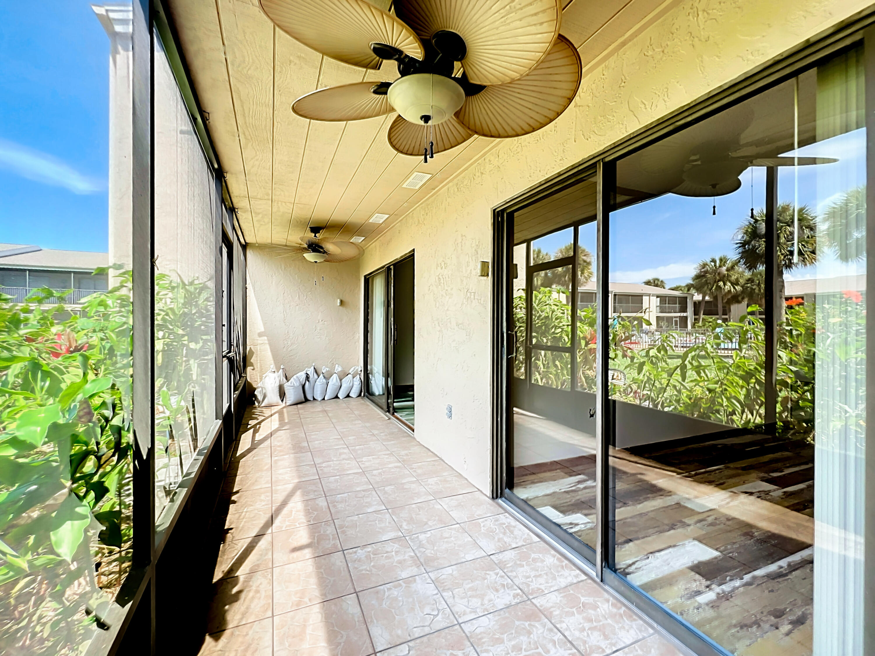 201 International Drive, 115