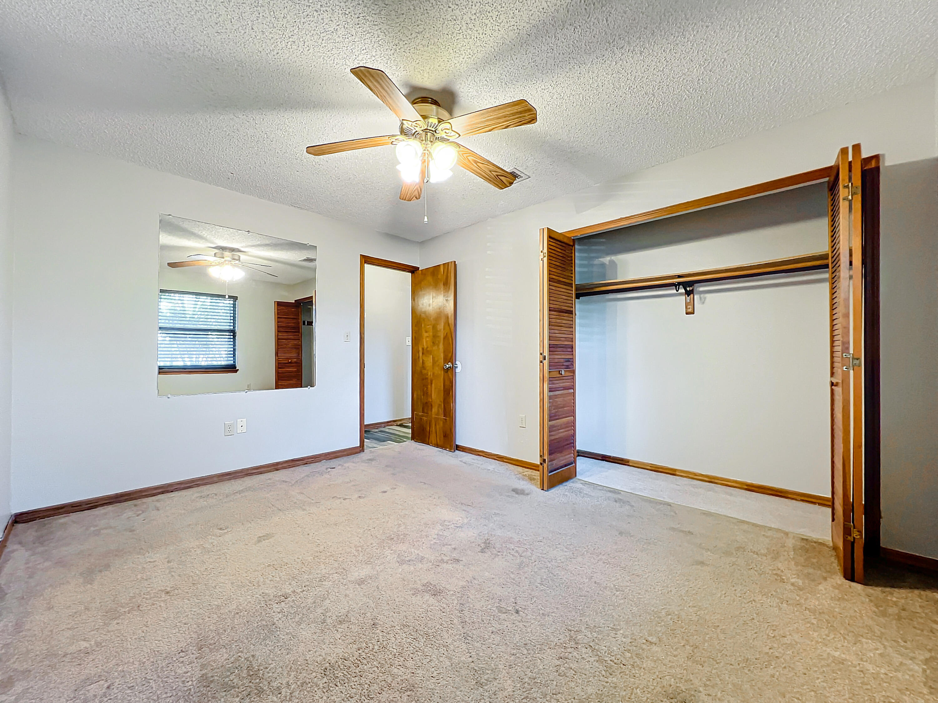 201 International Drive, 115
