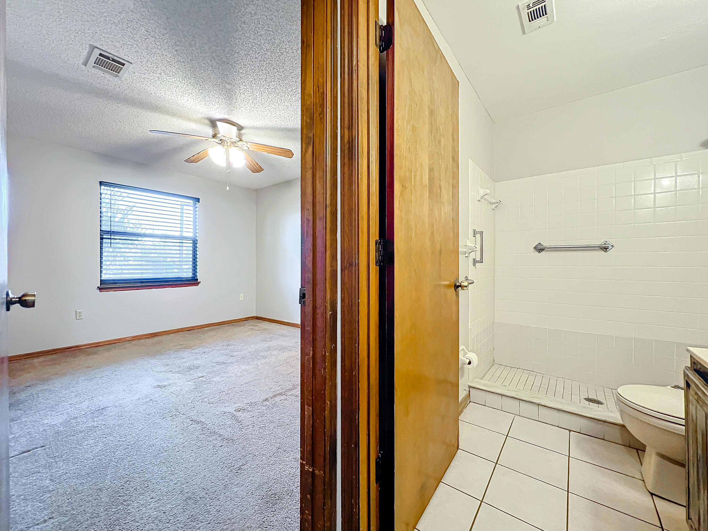 201 International Drive, 115