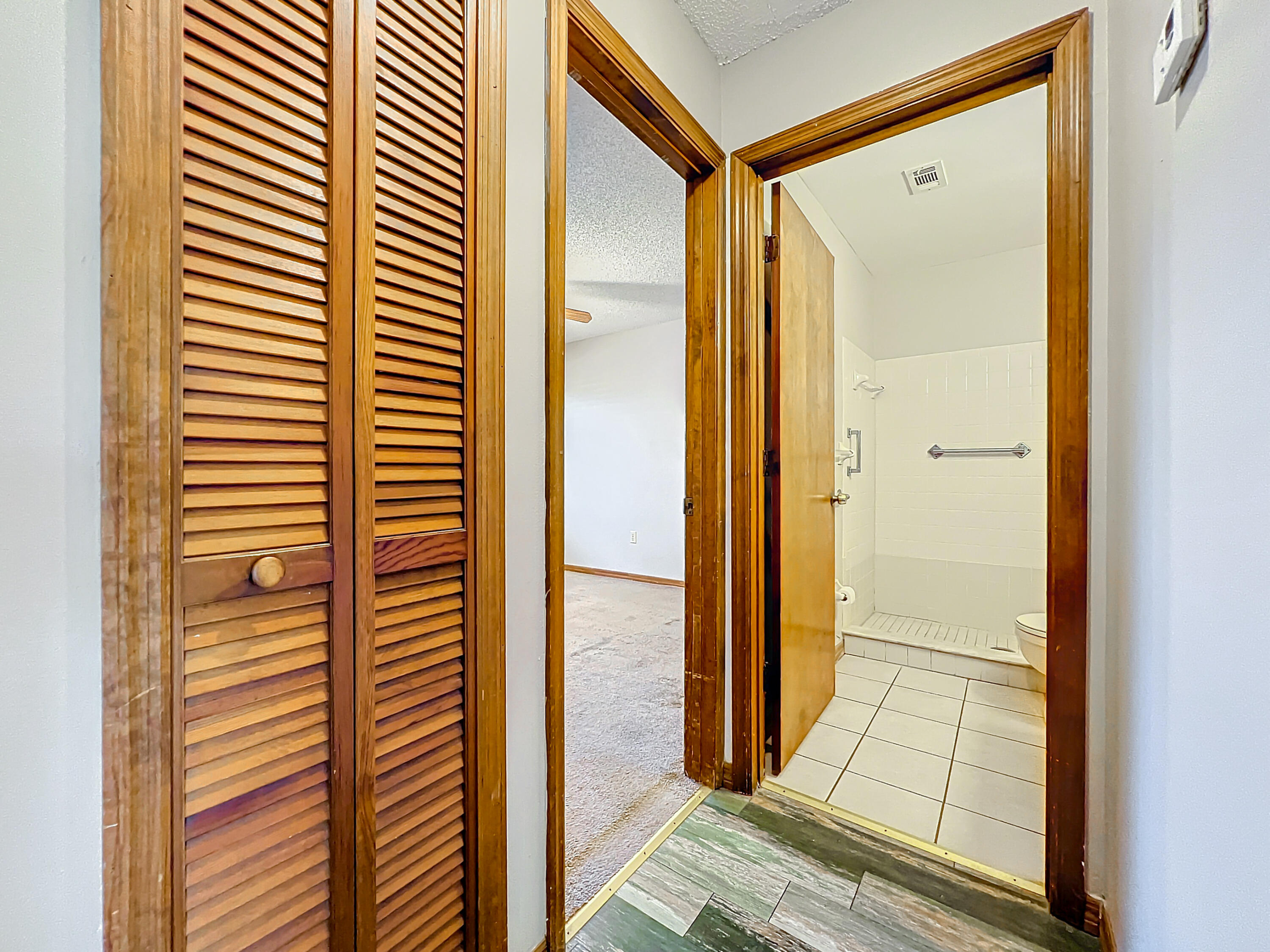 201 International Drive, 115