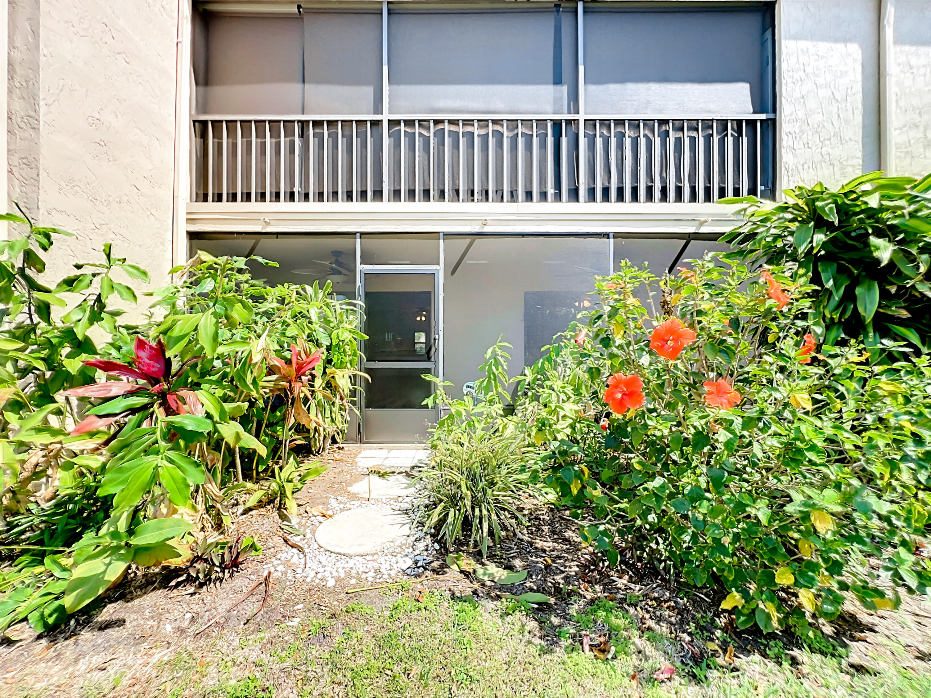 201 International Drive, 115