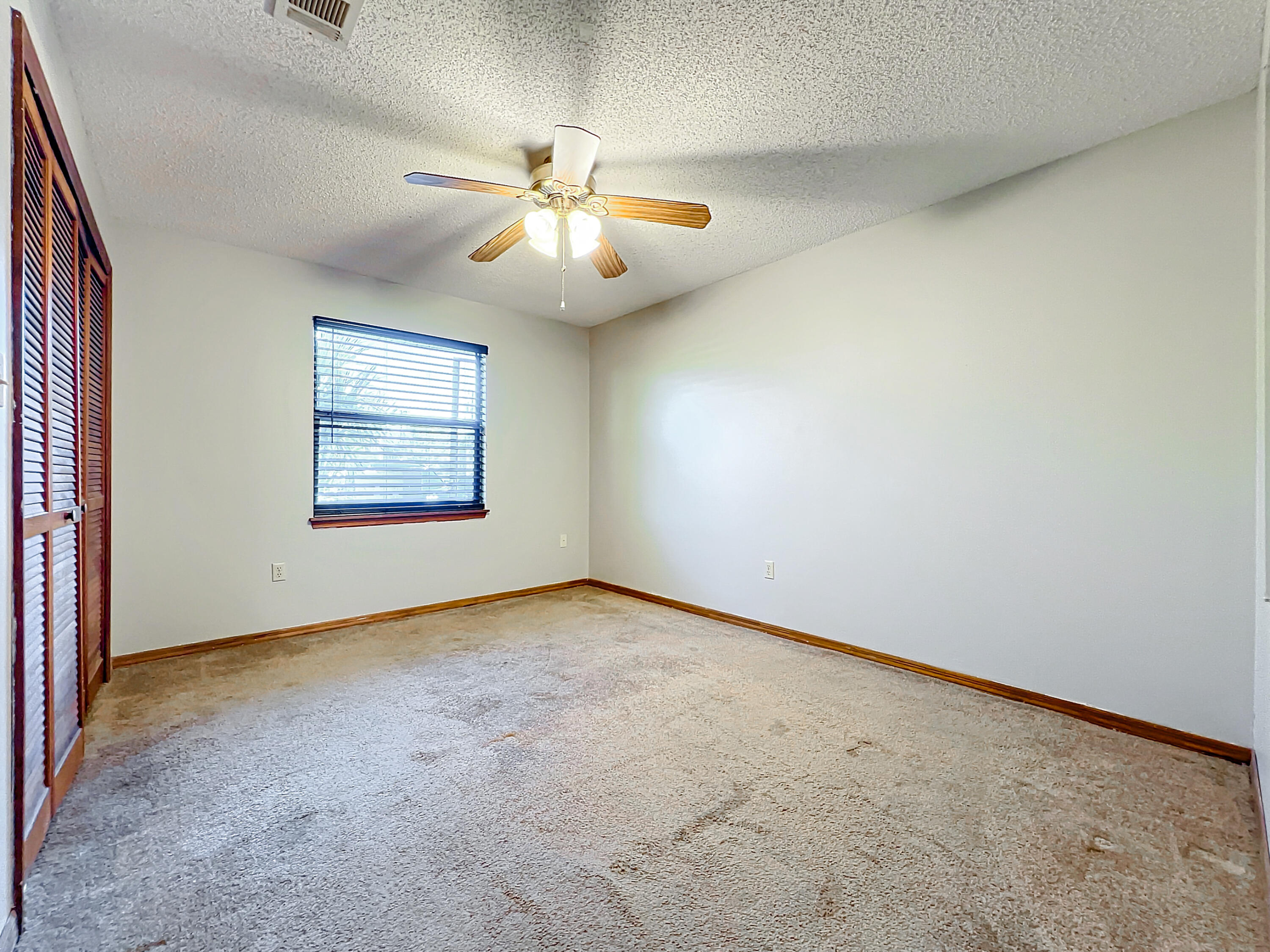 201 International Drive, 115