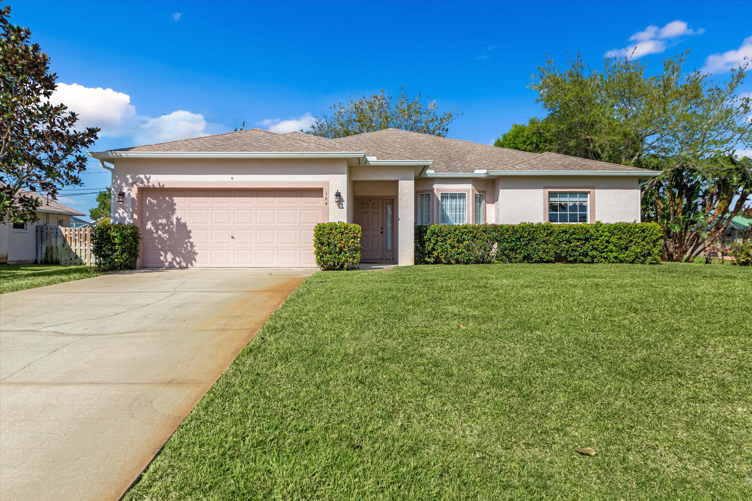 104 Pelican Island Place