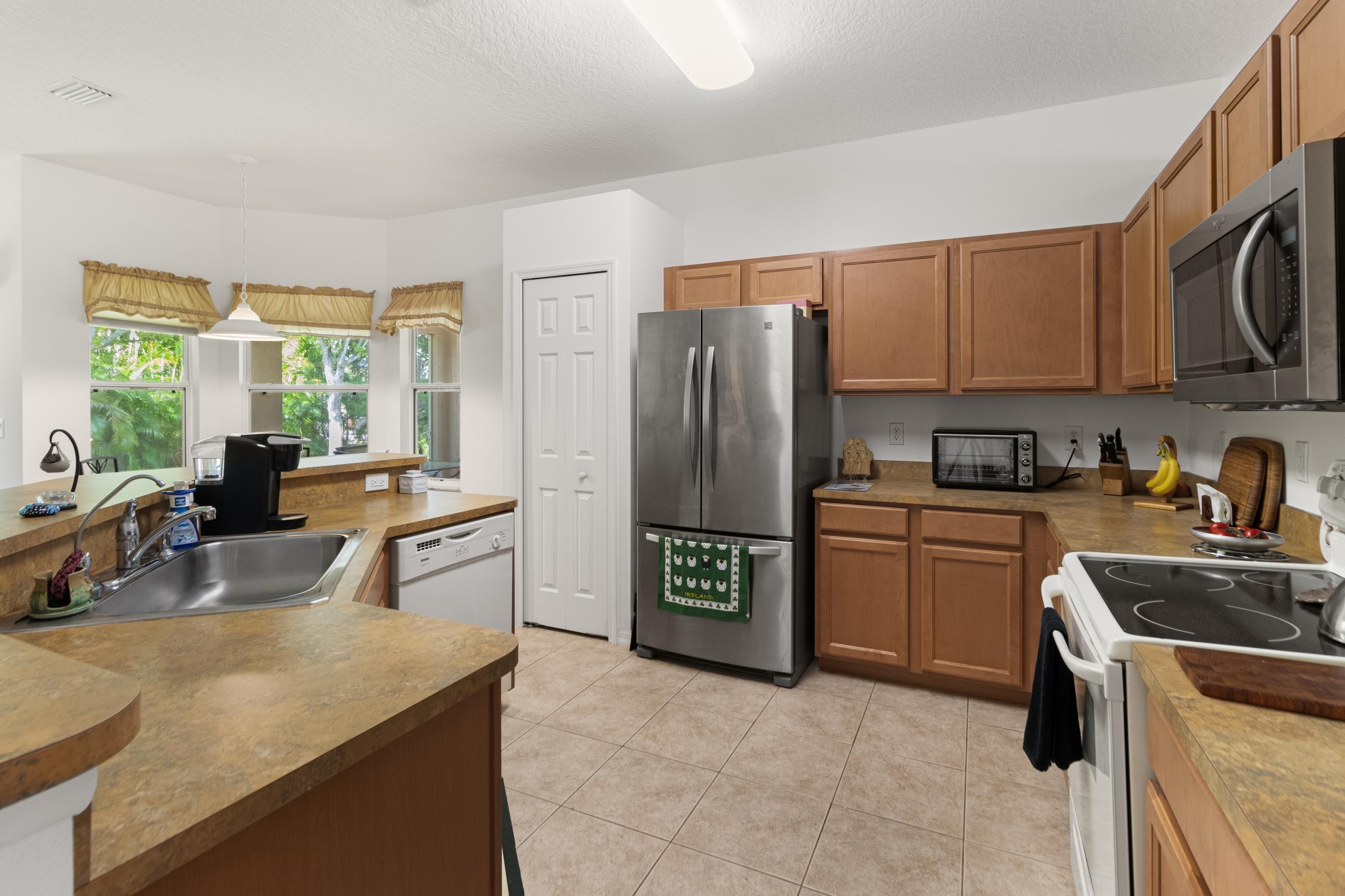 104 Pelican Island Place