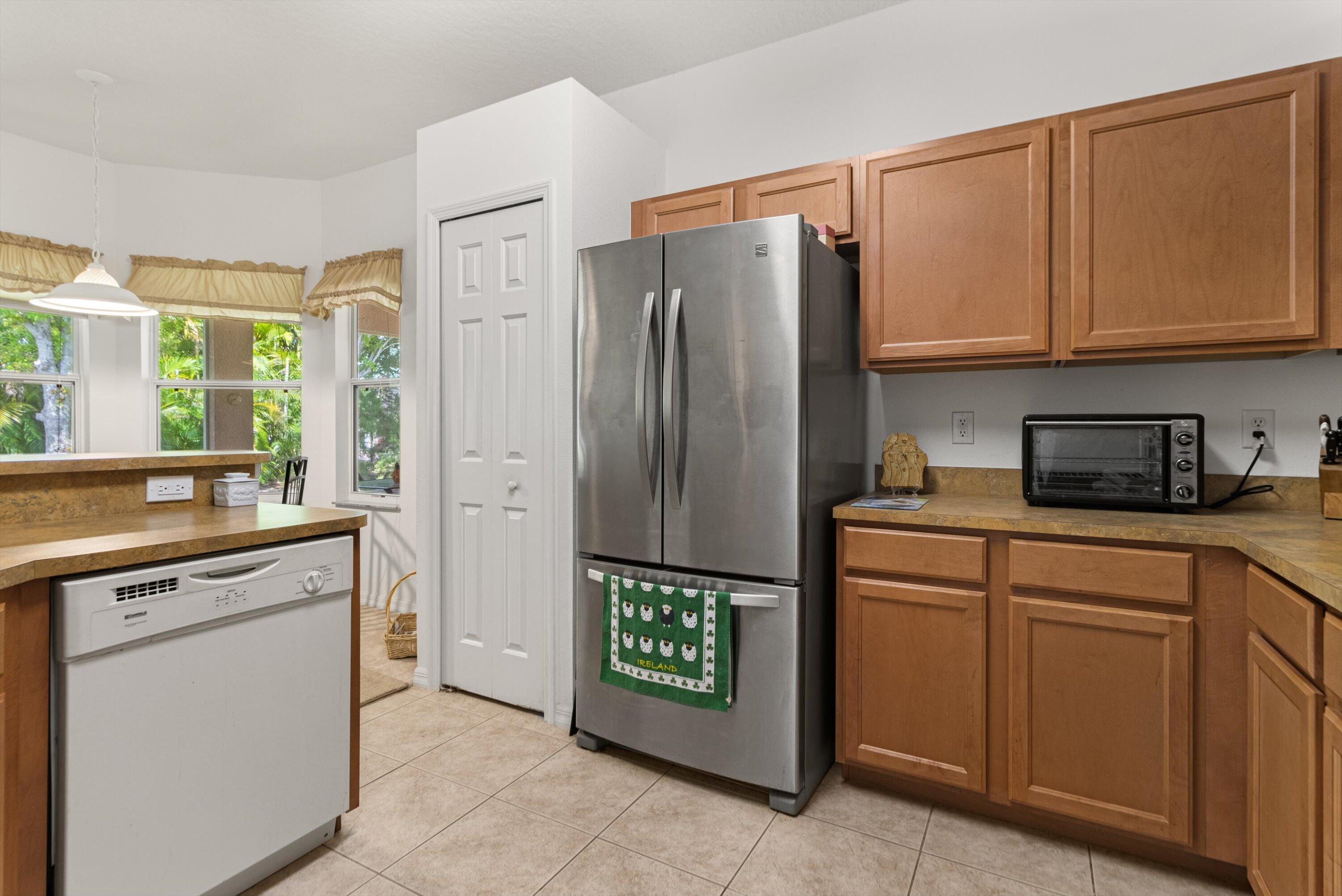 104 Pelican Island Place
