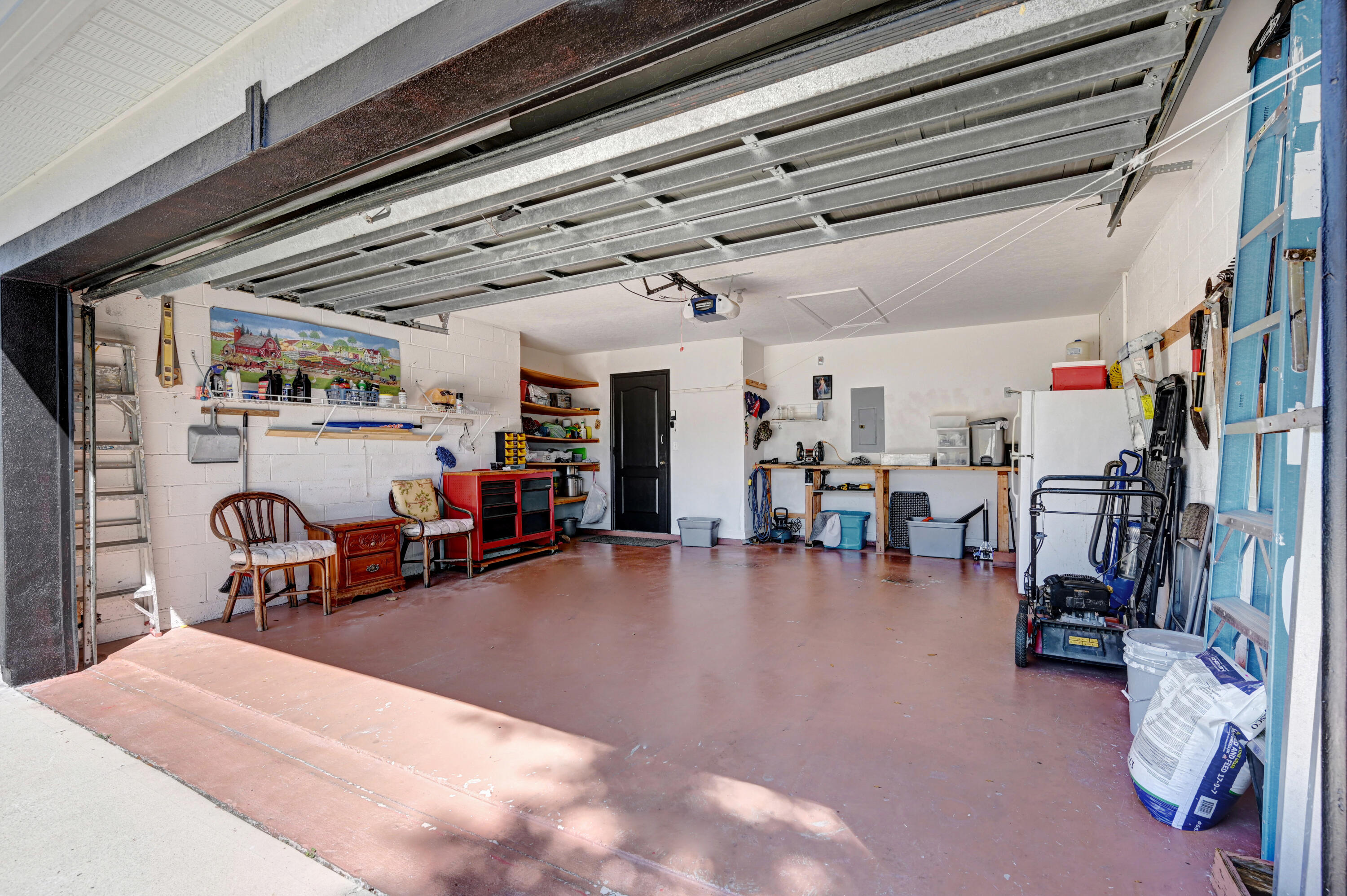 643 Commargo Road NW