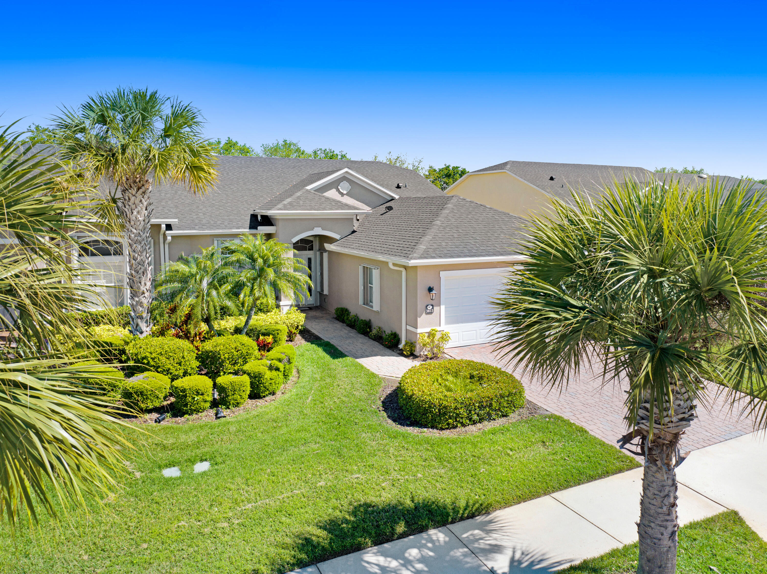 3813 Carambola Circle