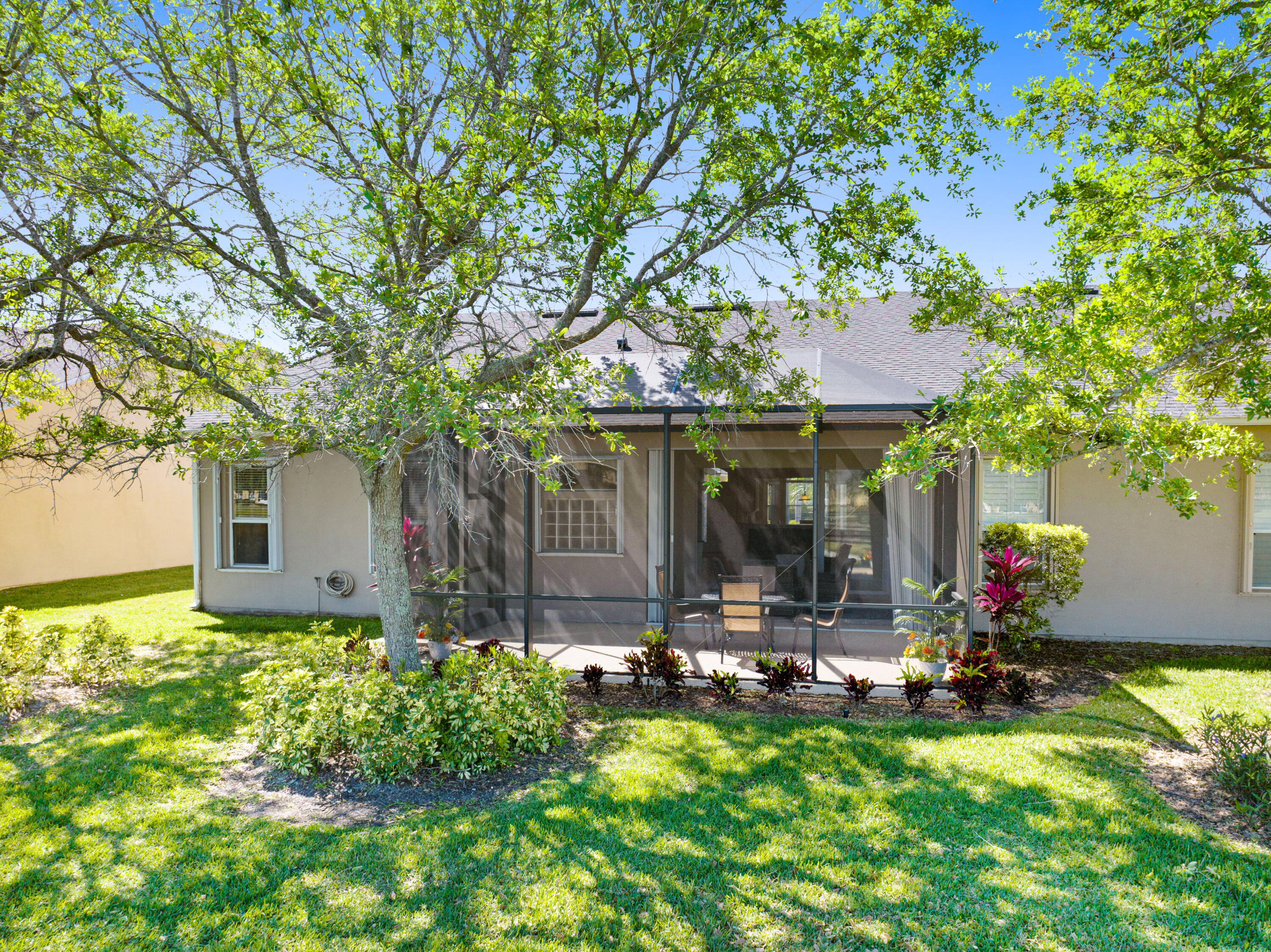 3813 Carambola Circle