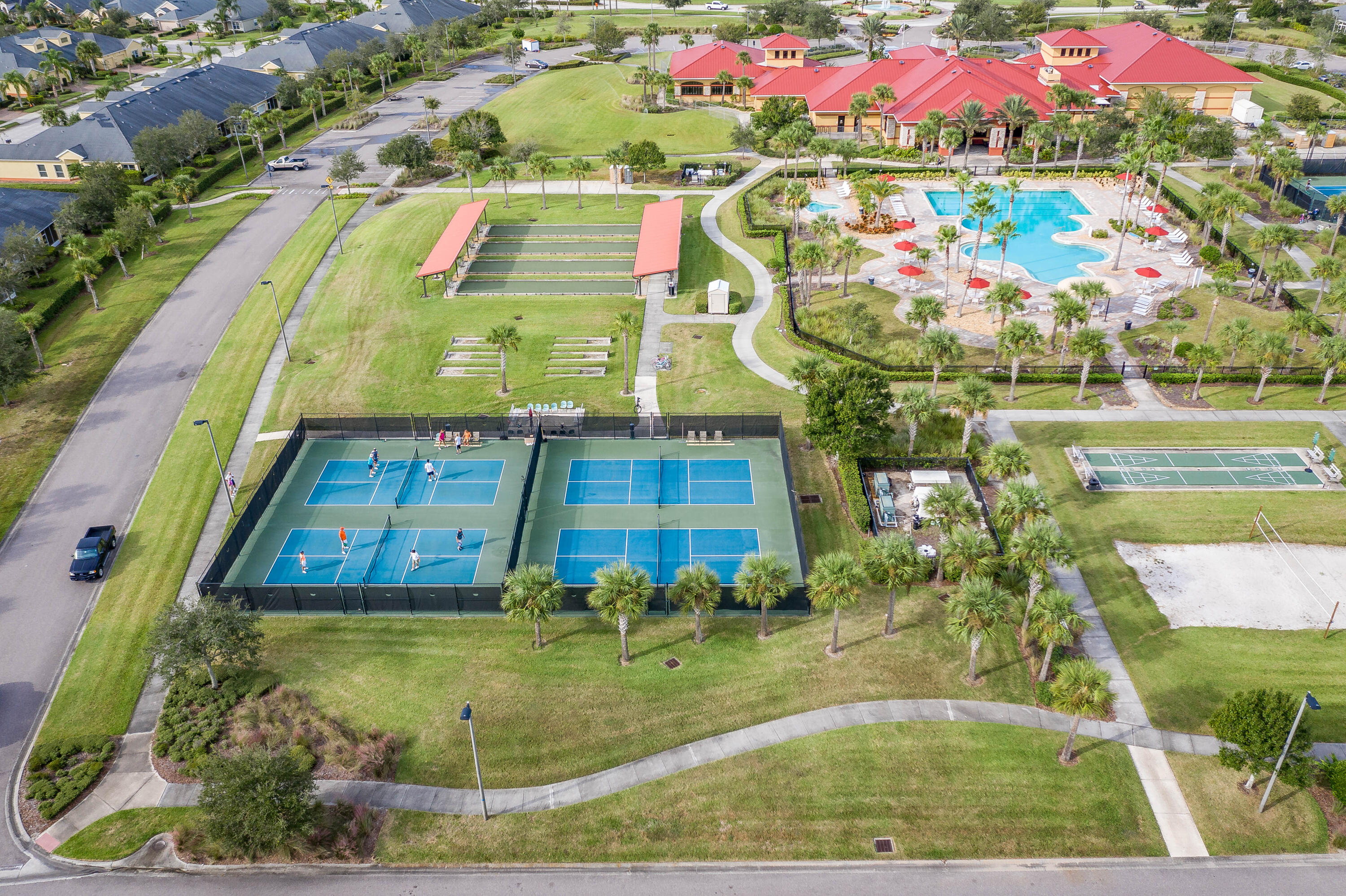 3813 Carambola Circle