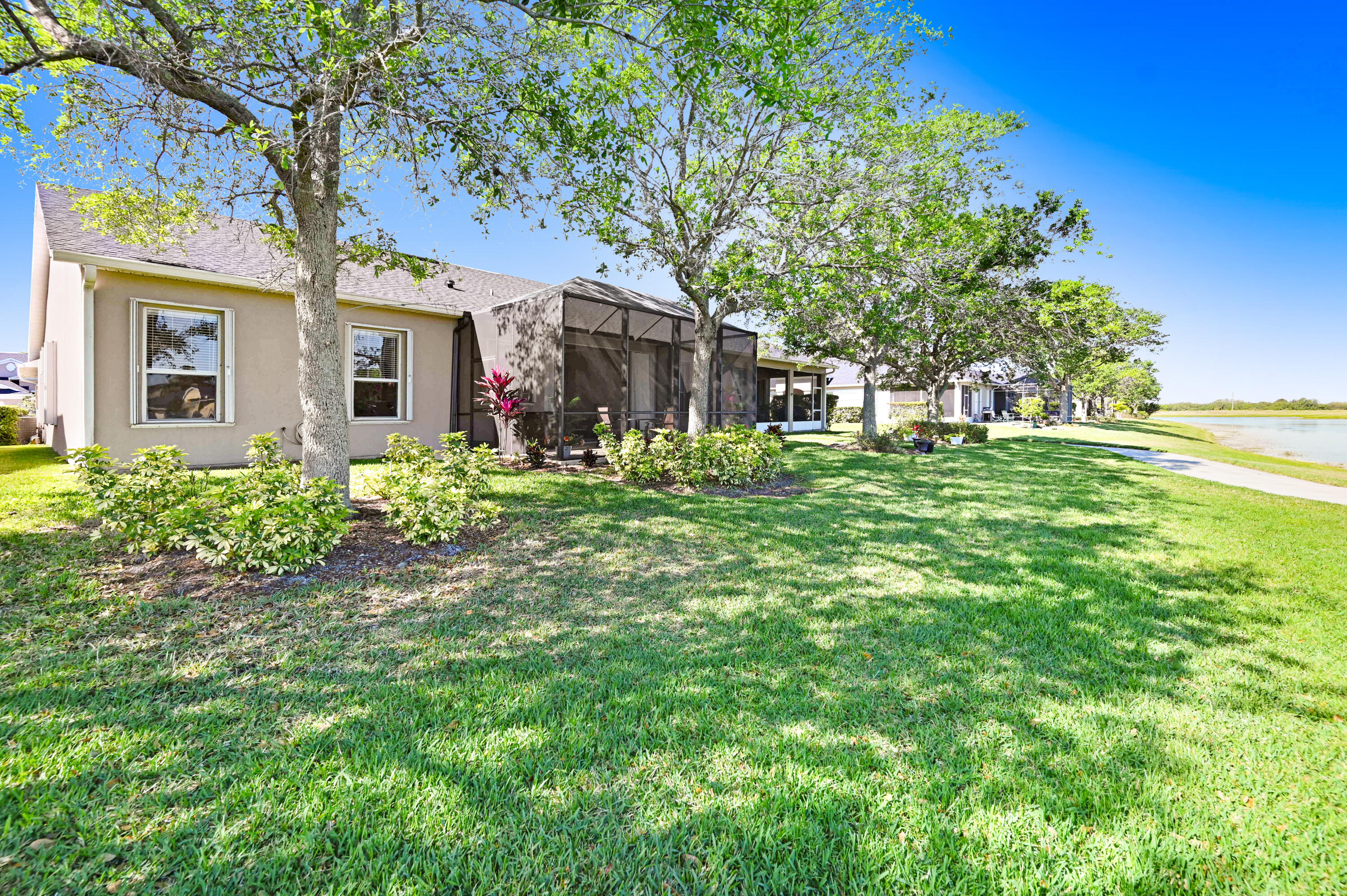3813 Carambola Circle