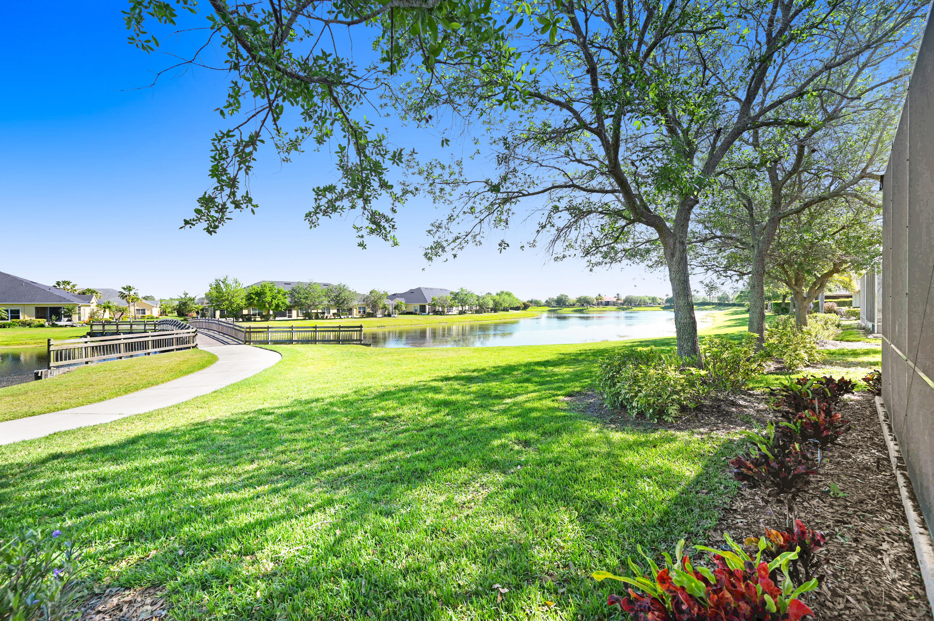 3813 Carambola Circle