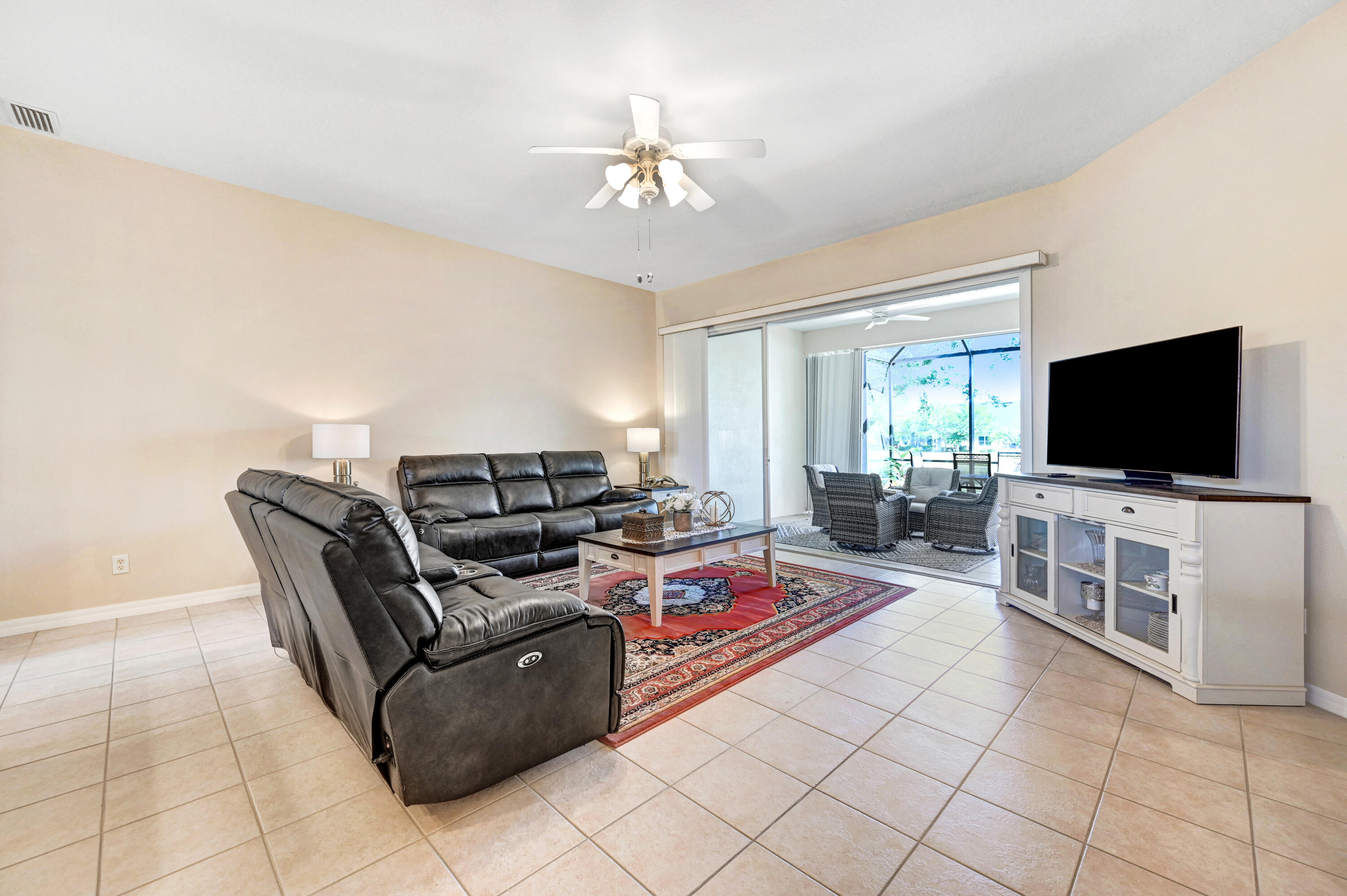 3813 Carambola Circle