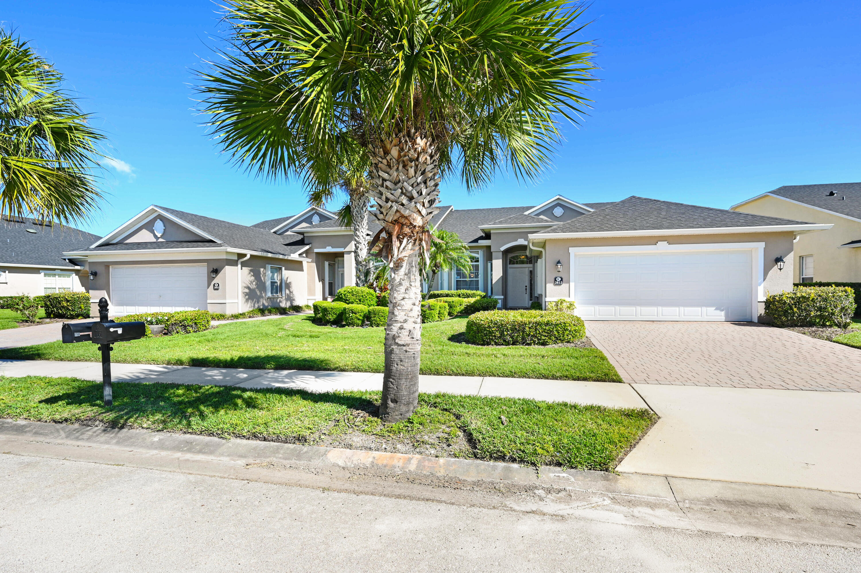 3813 Carambola Circle