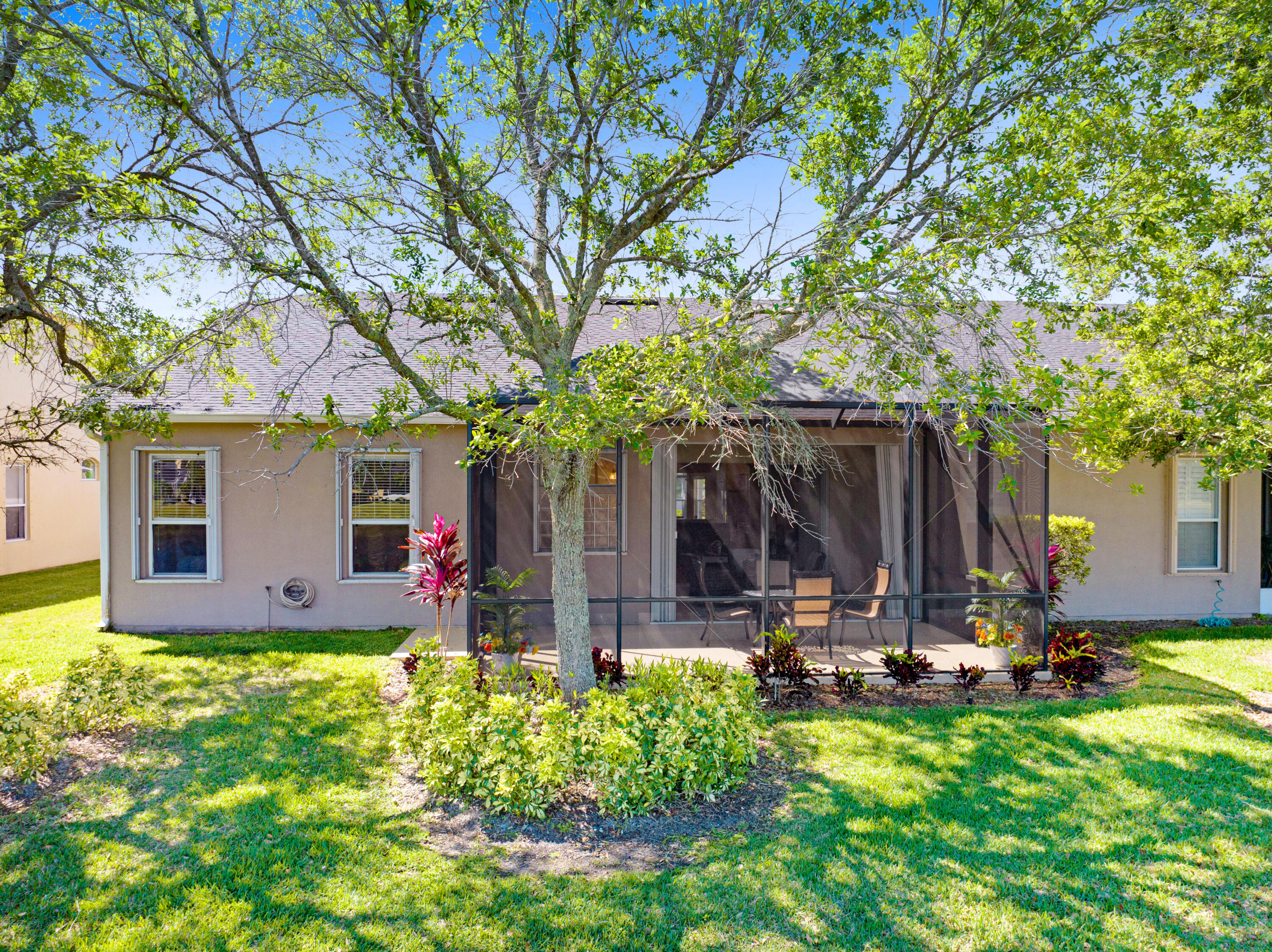 3813 Carambola Circle
