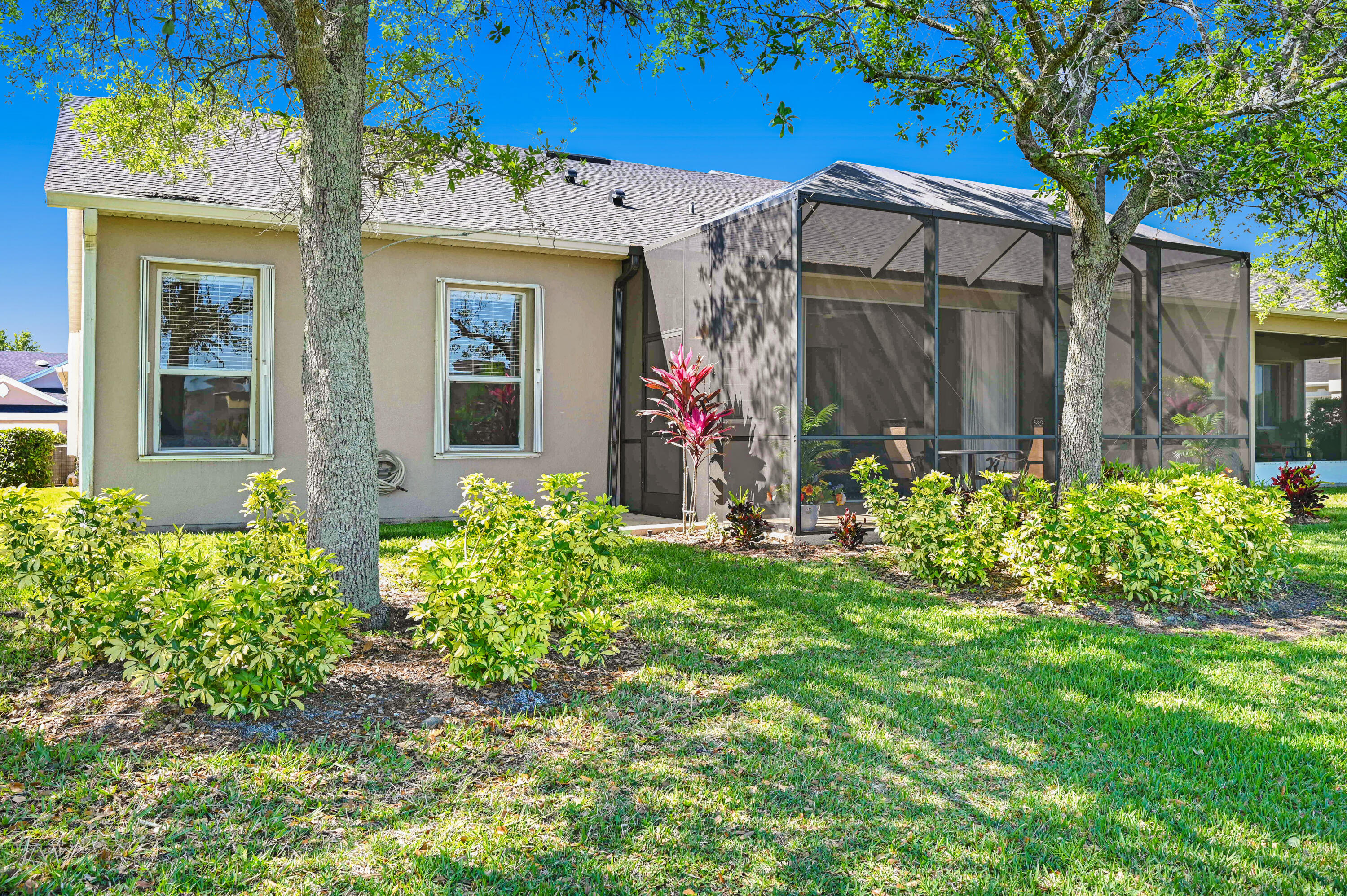 3813 Carambola Circle