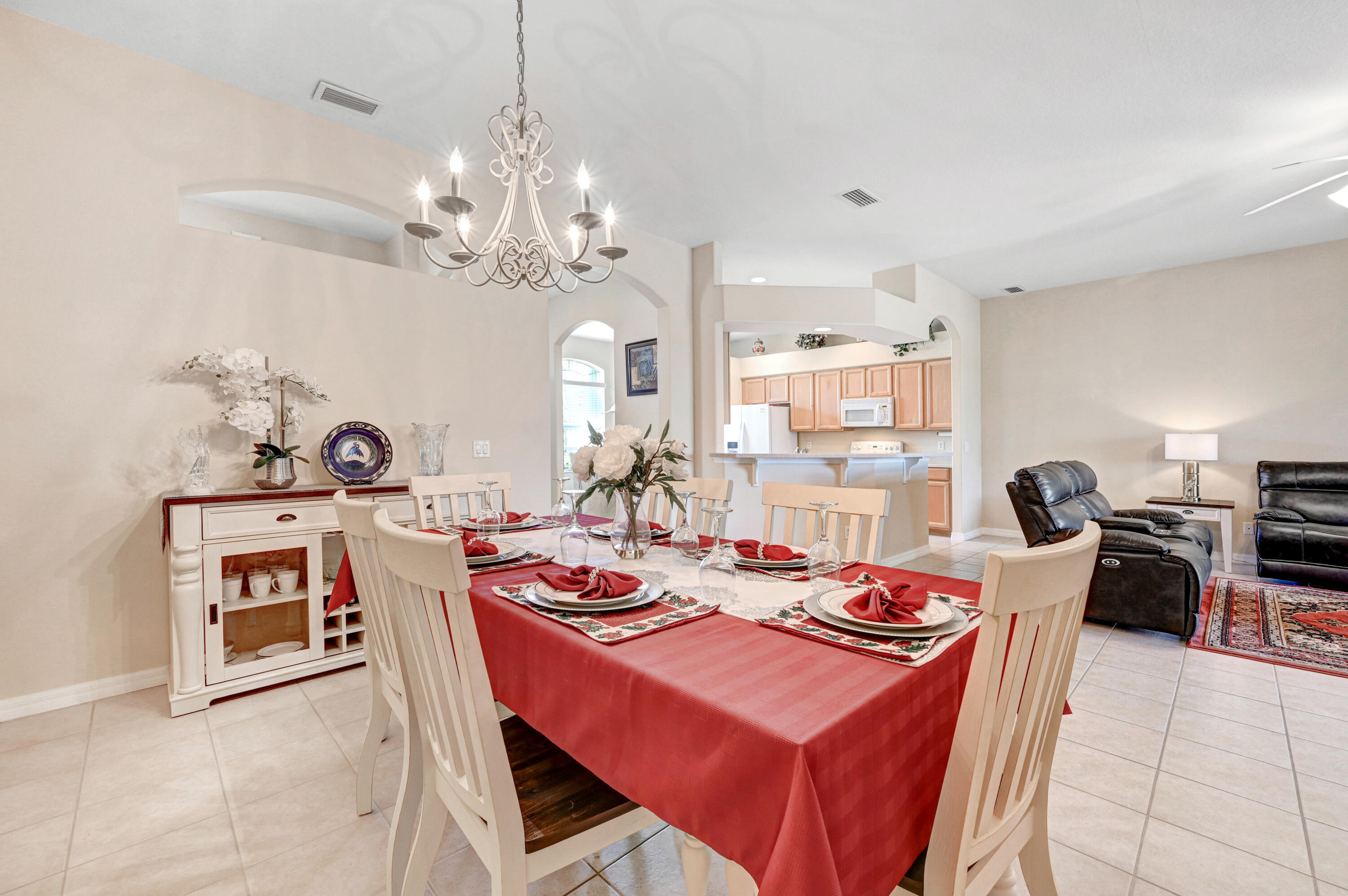 3813 Carambola Circle