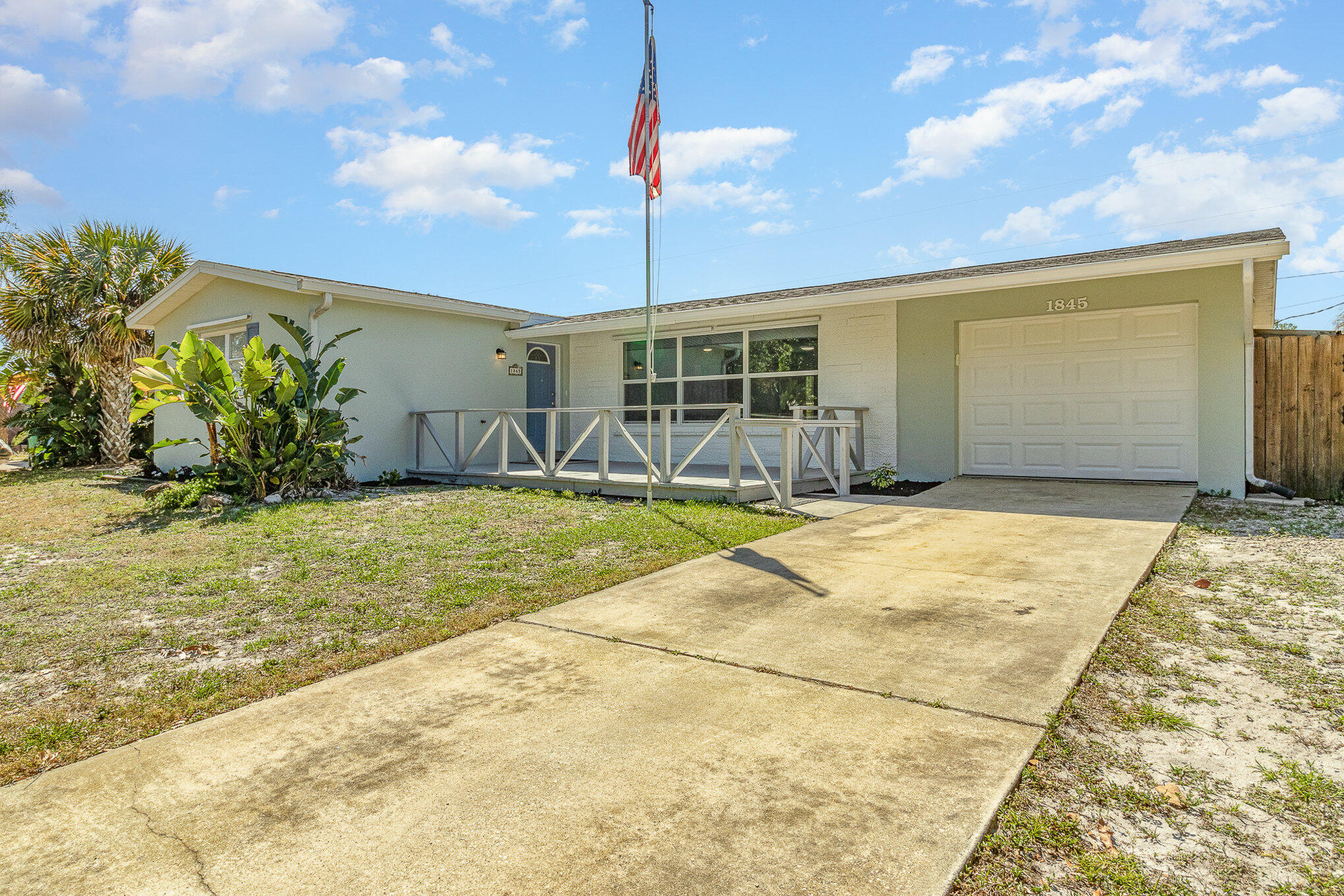 1845 Ixora Drive W