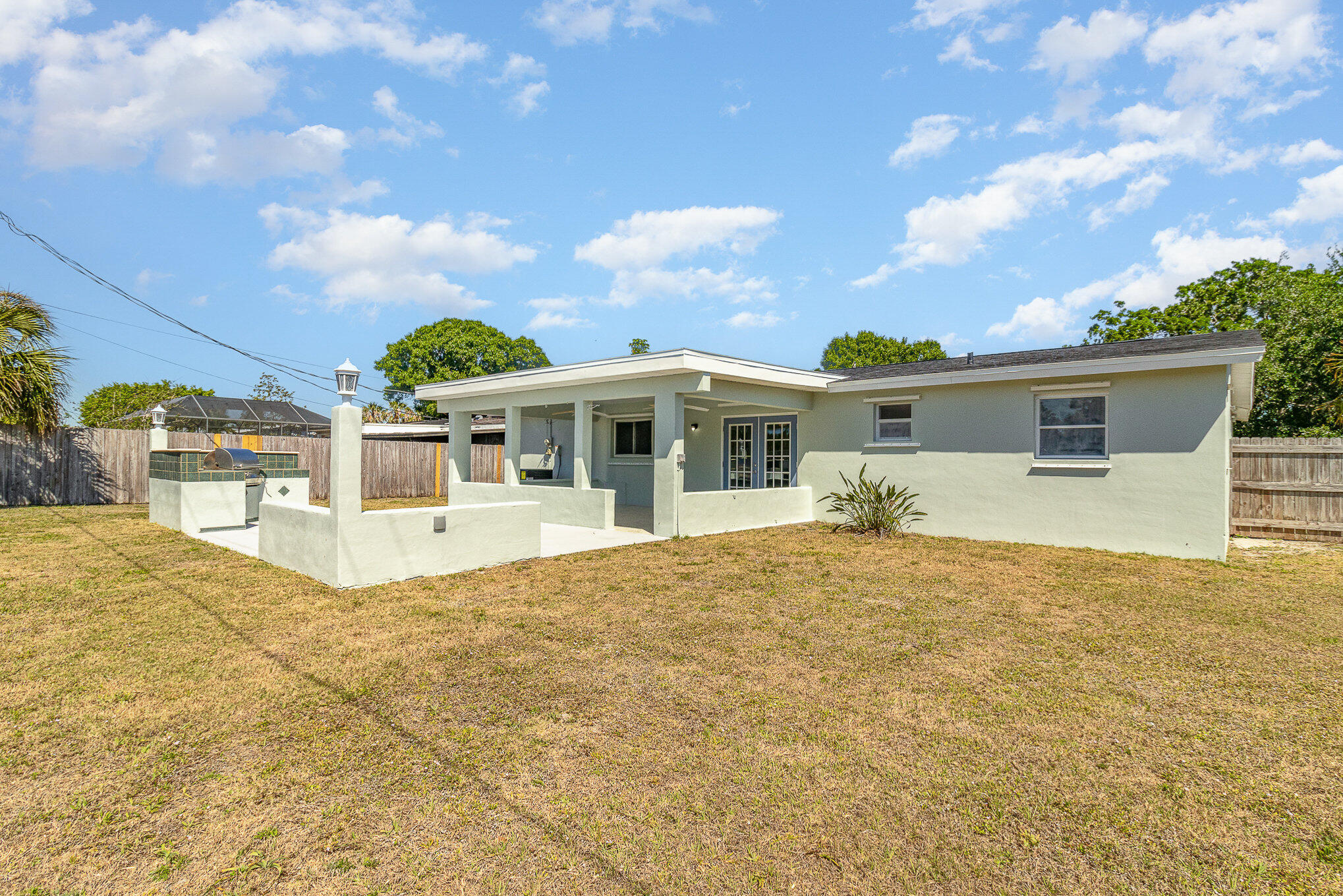 1845 Ixora Drive W