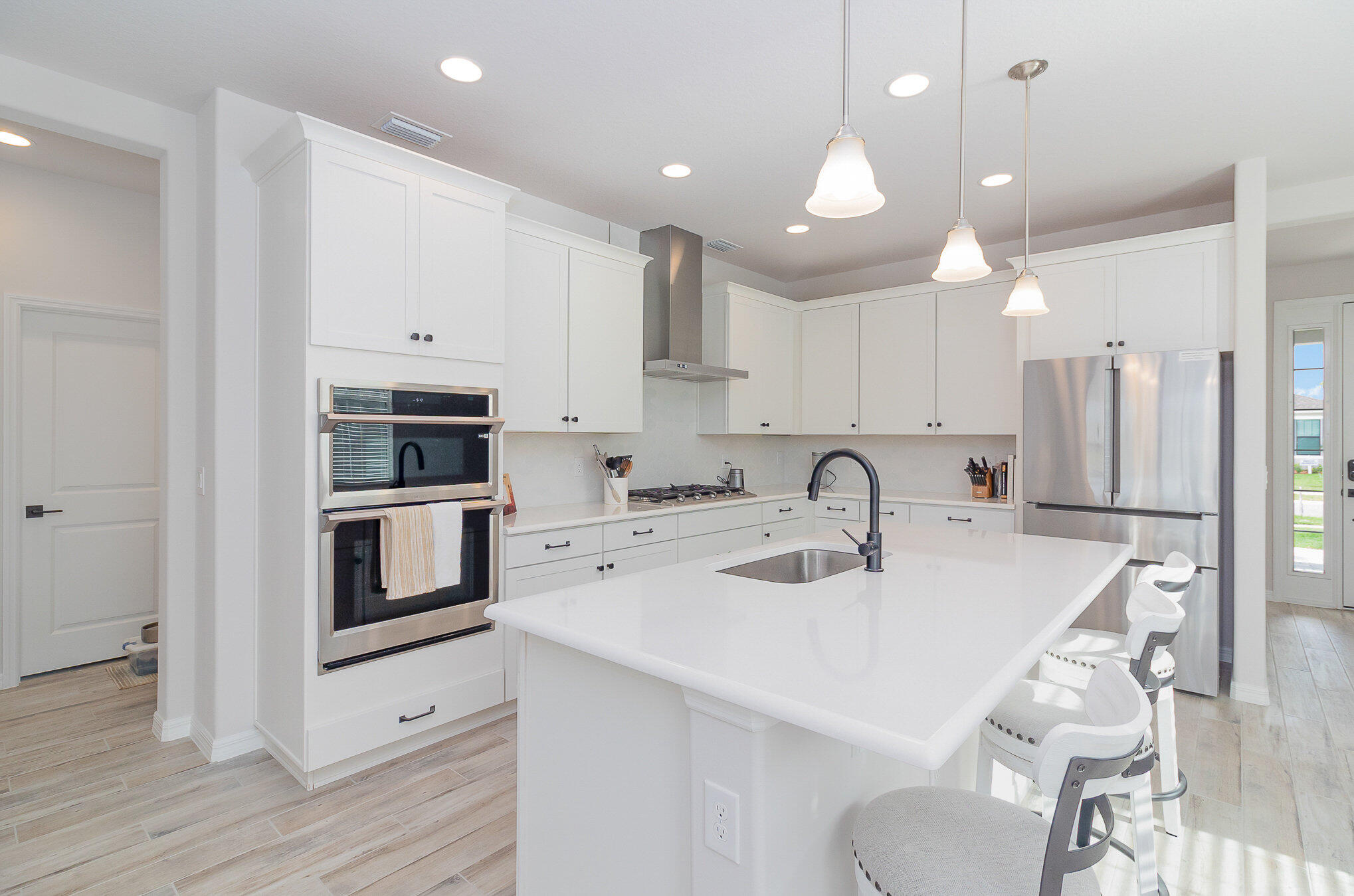 2406 Kamin Drive