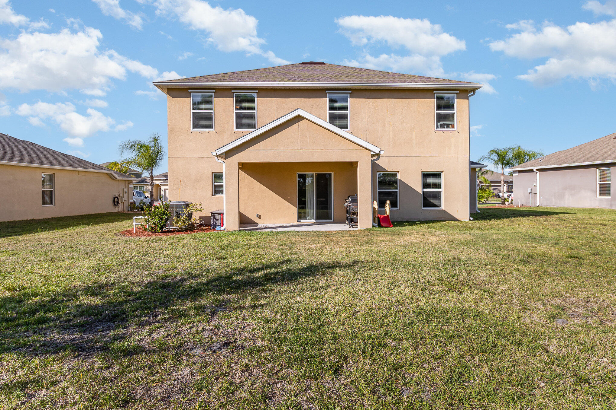 581 Easton Forest Circle SE