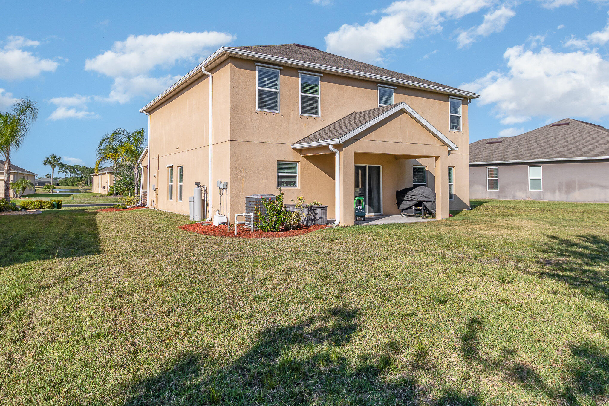 581 Easton Forest Circle SE