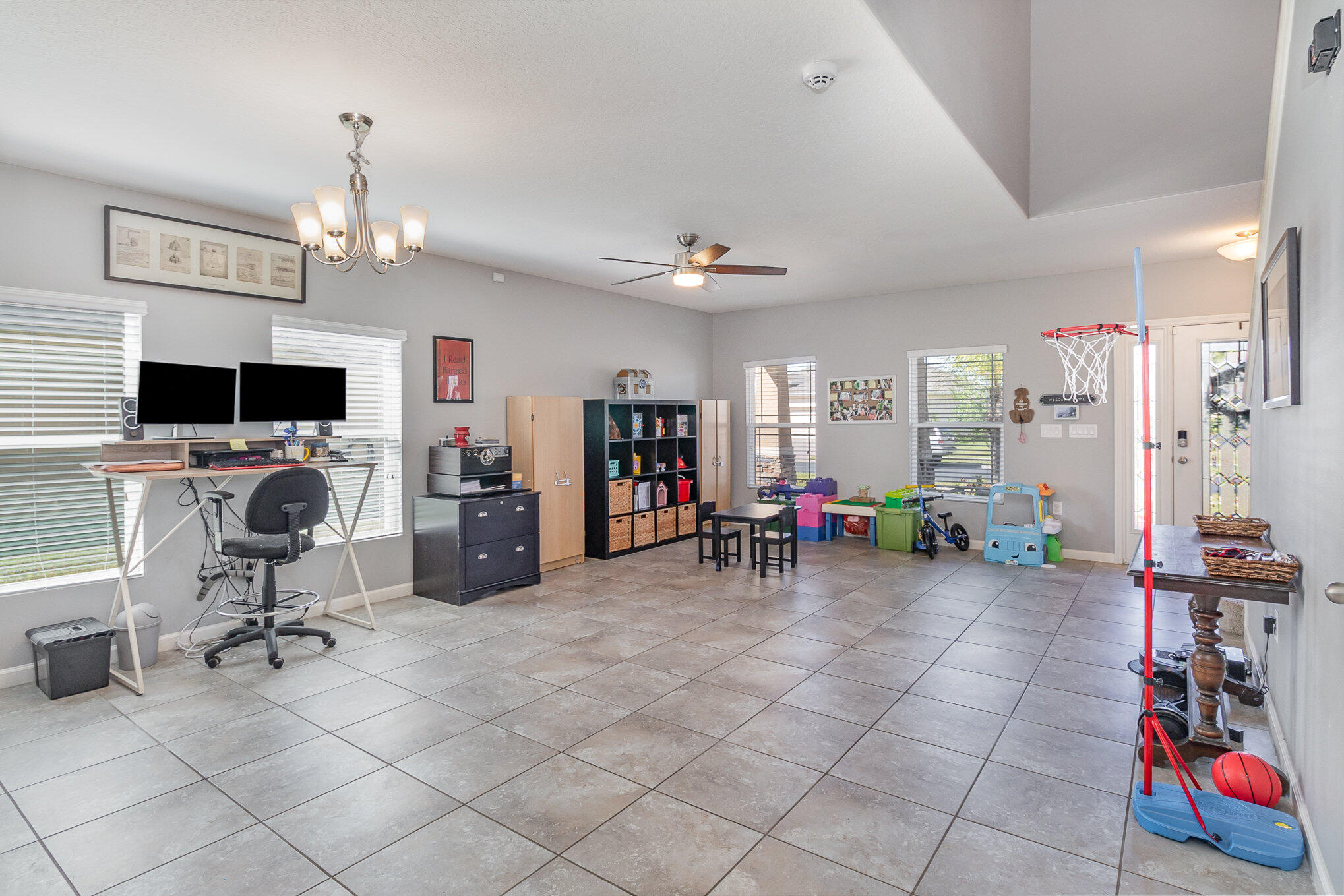 581 Easton Forest Circle SE